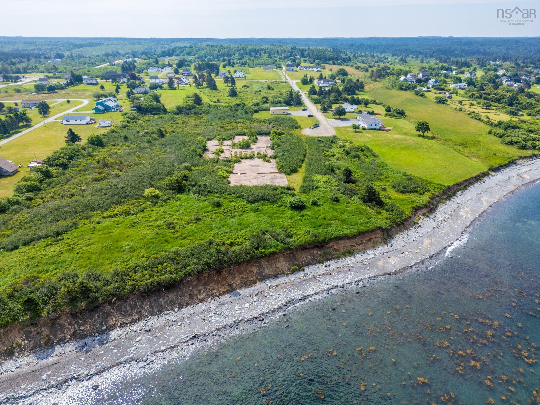 $499,000.00: 40 Schoolhouse Road, Grosses Coques