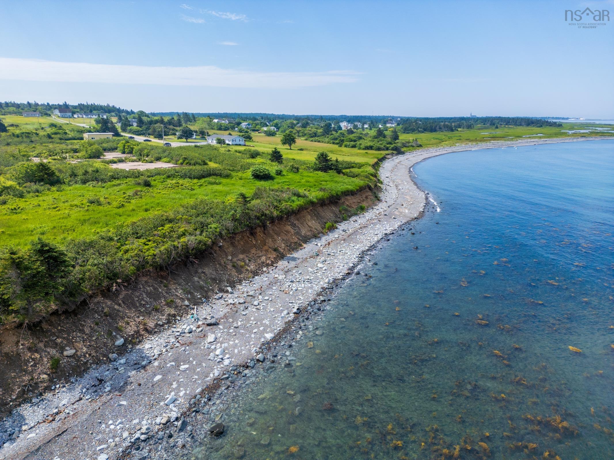 $499,000.00: 40 Schoolhouse Road, Grosses Coques