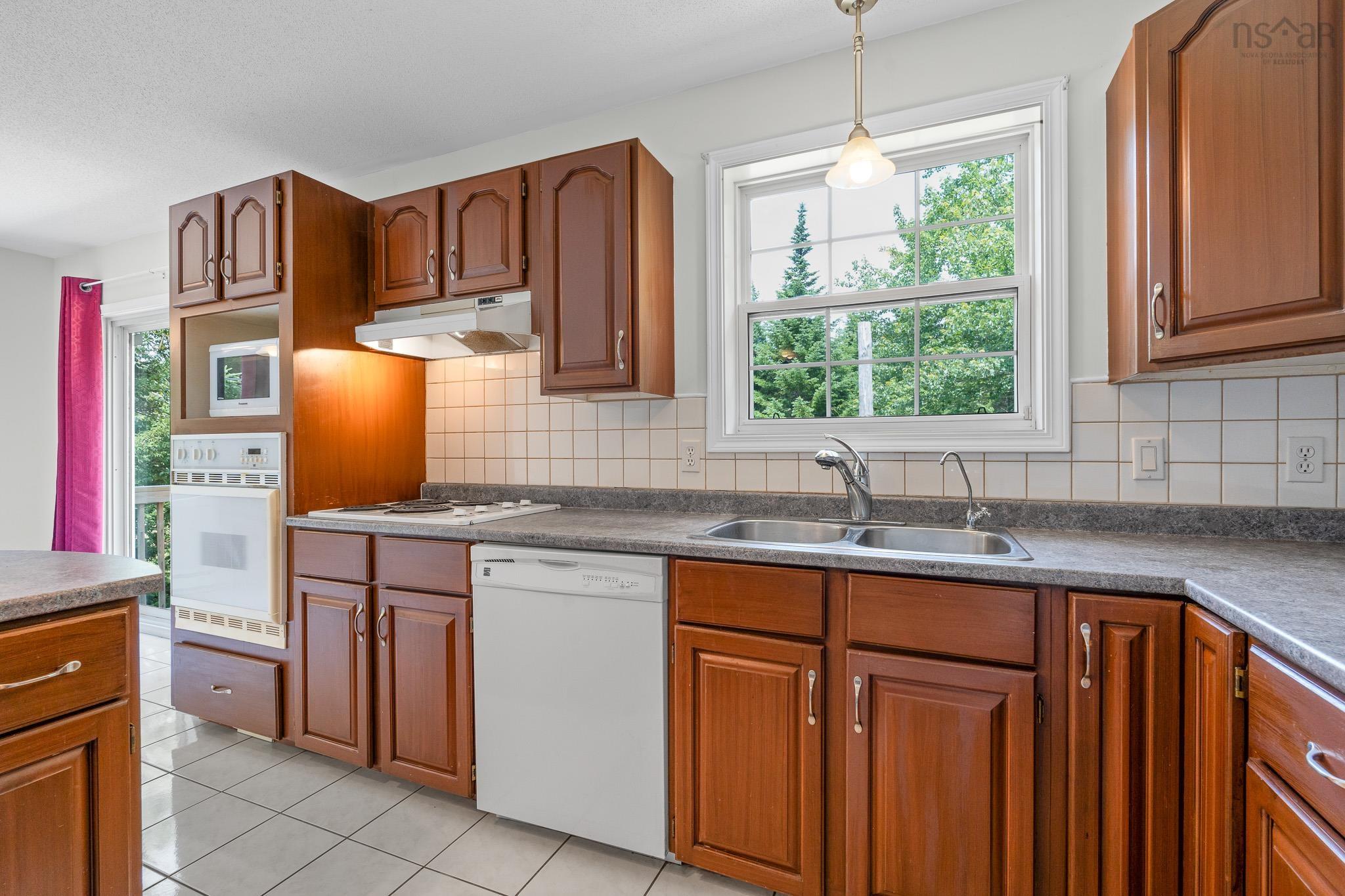 $535,000.00: 2647 Lawrencetown Road, Lawrencetown