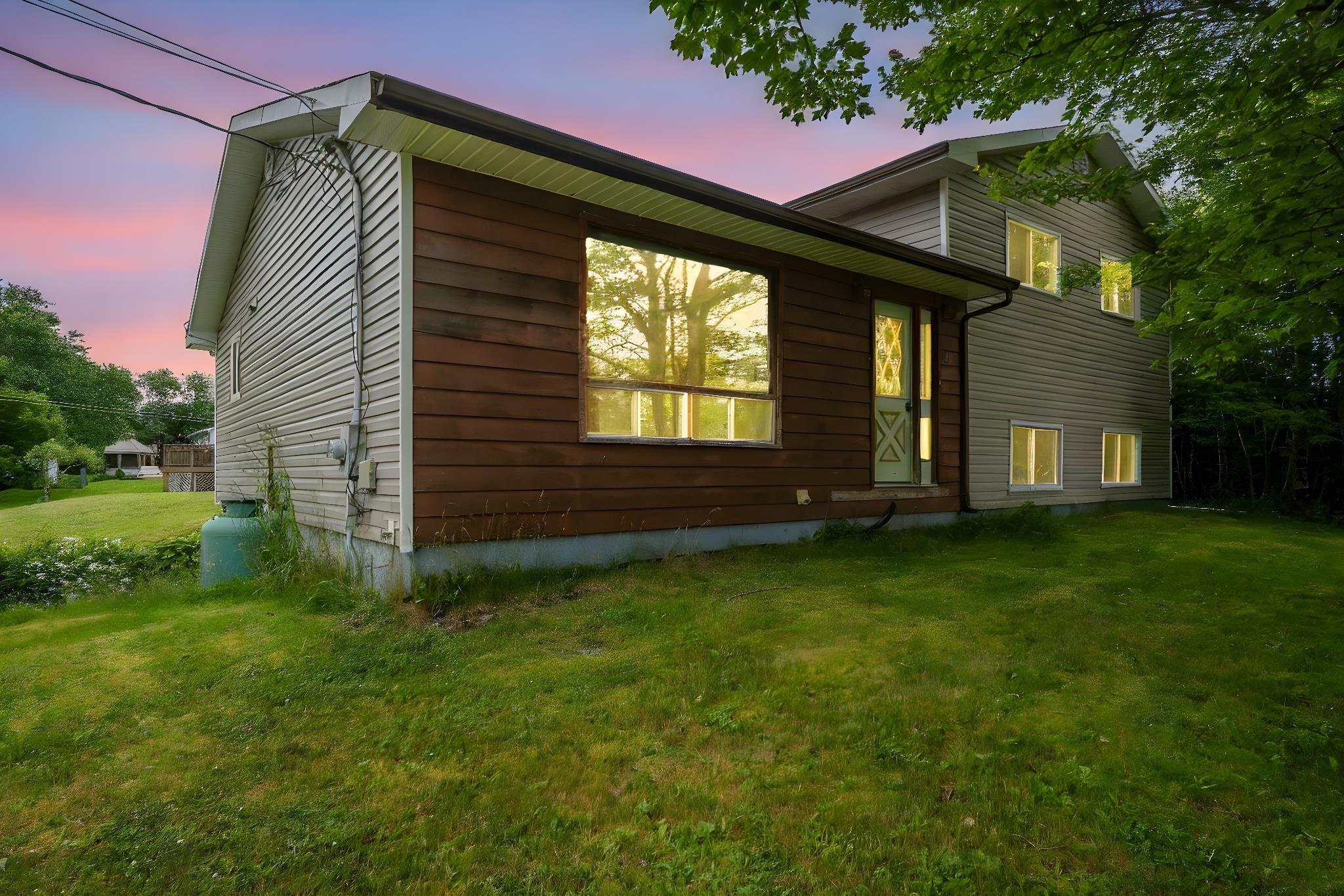 $449,000.00: 4 Melinda Avenue, East Lawrencetown