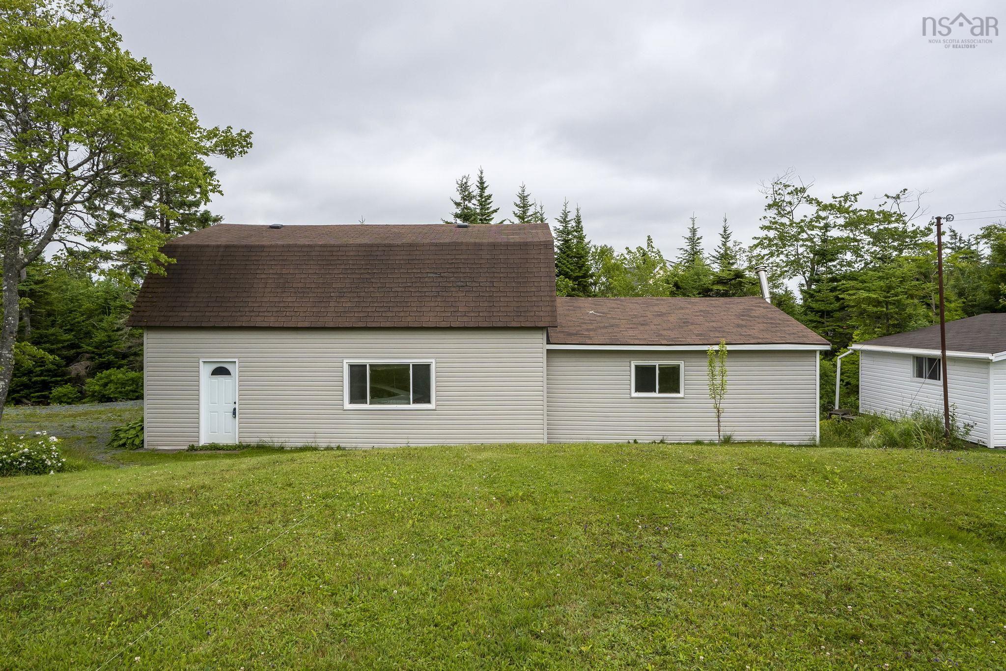 $449,000.00: 4 Melinda Avenue, East Lawrencetown