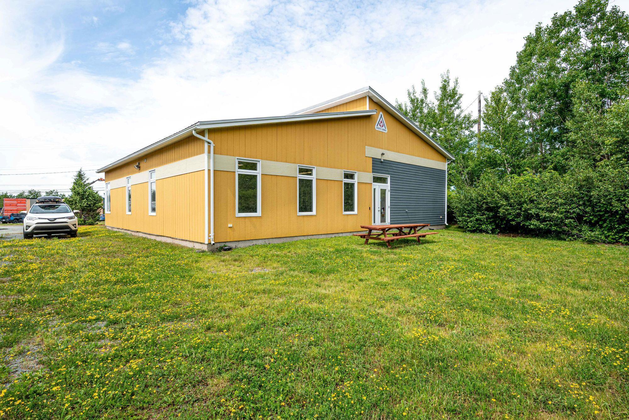 $999,000.00: 84 Thorne Avenue, Dartmouth