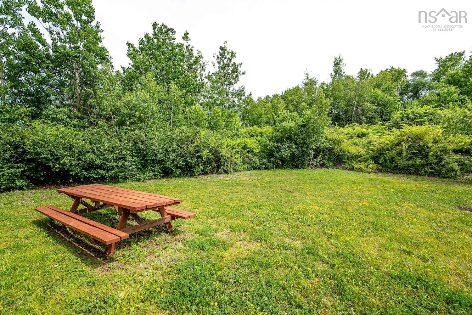 $999,000.00: 84 Thorne Avenue, Dartmouth