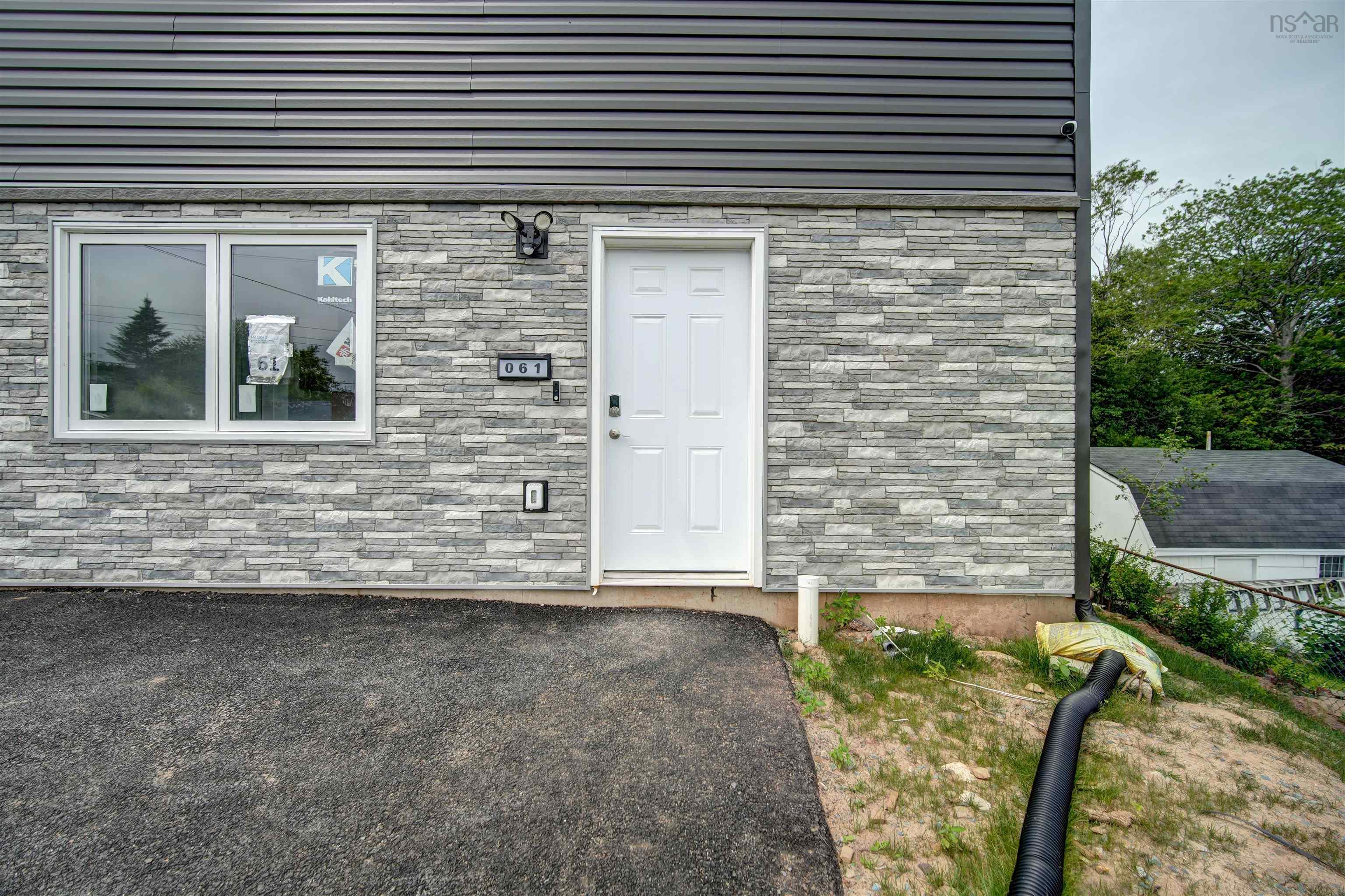$699,900.00: 61/63 Brian Drive, Dartmouth