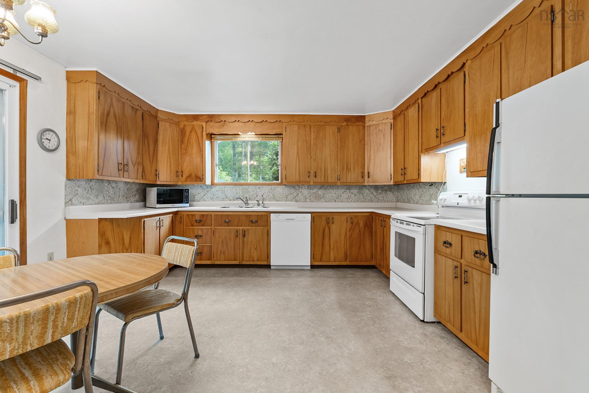 $320,000.00: 66 Pinehurst Avenue, Bridgewater