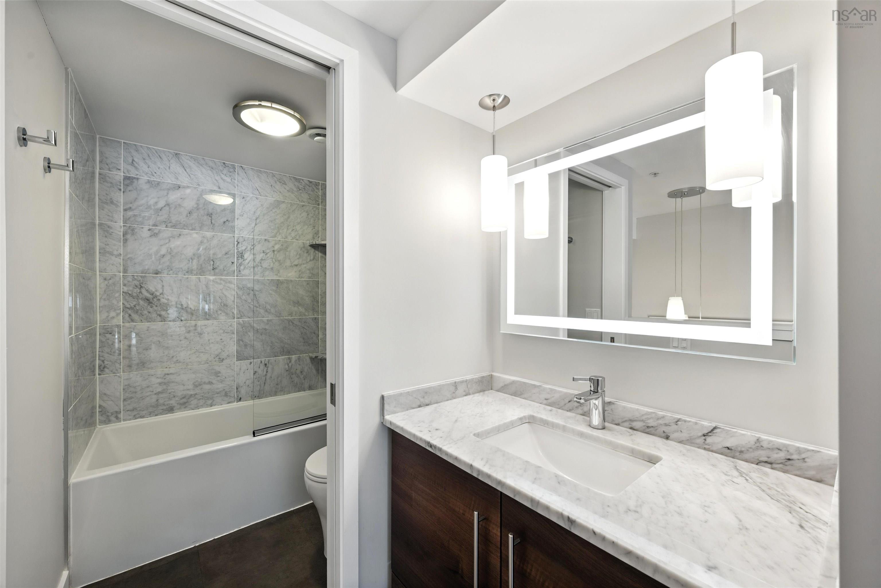 $579,900.00: 210 5662 Roberts Street, Halifax