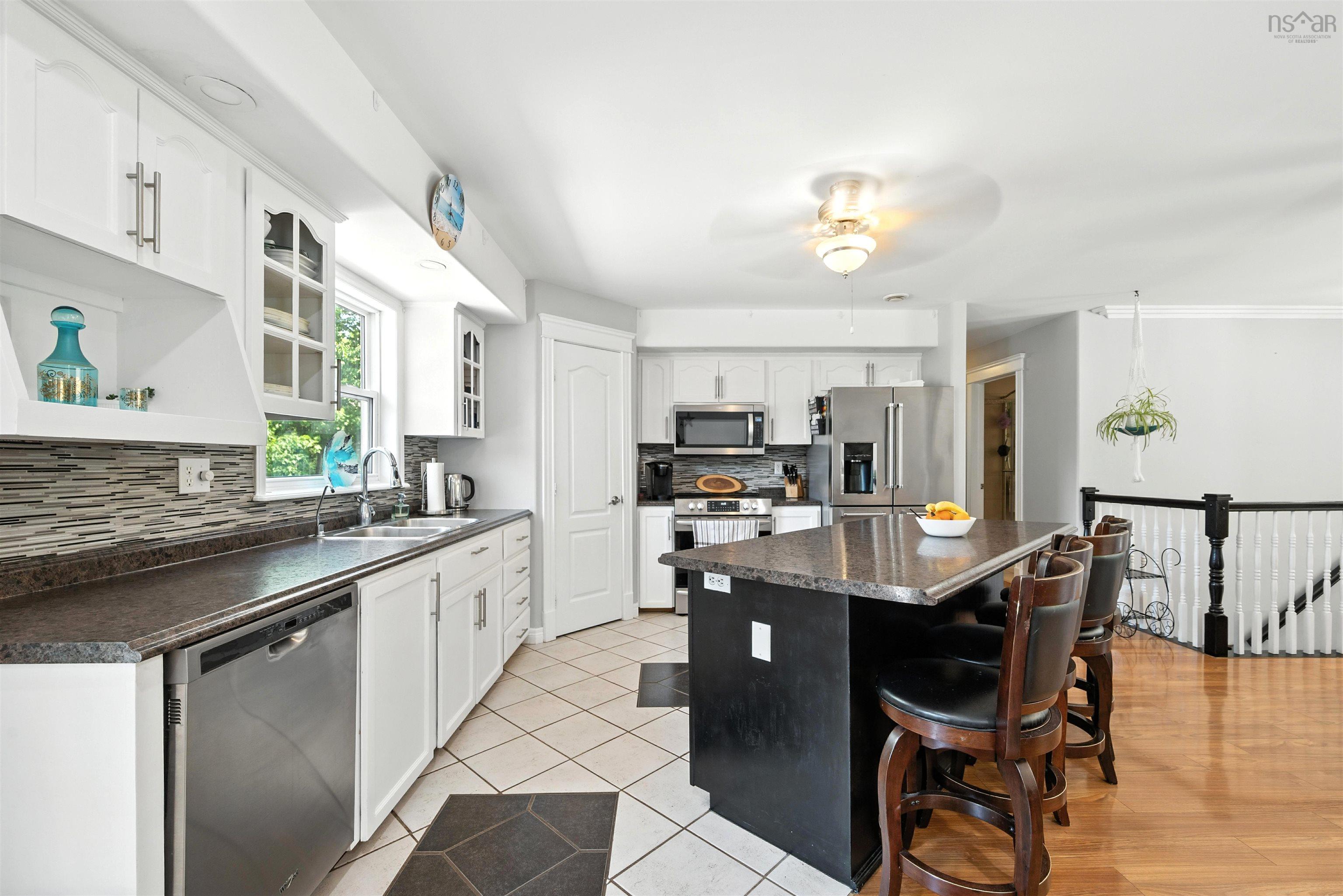 $599,900.00: 35 Snowberry Court, Middle Sackville