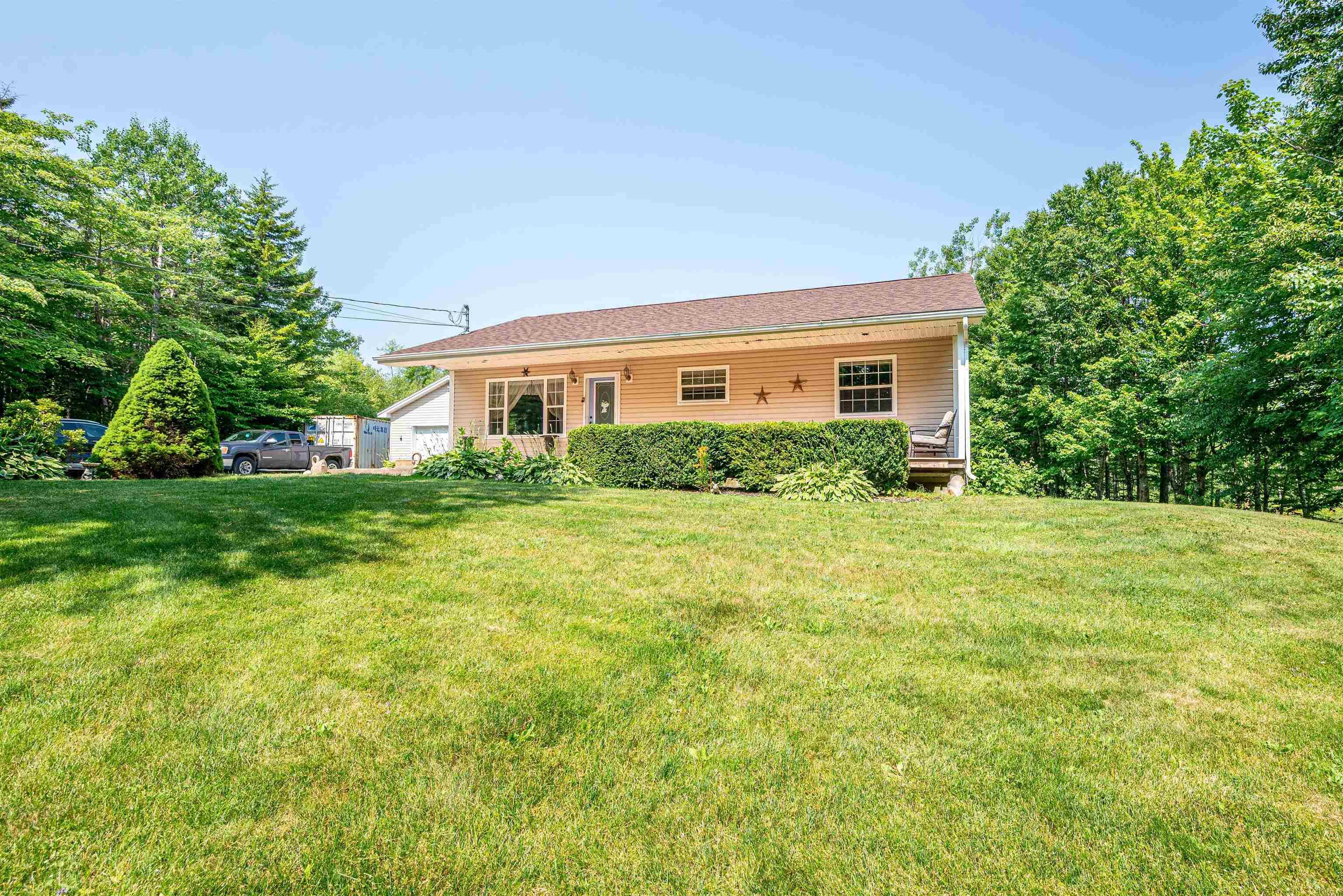 $599,900.00: 35 Snowberry Court, Middle Sackville