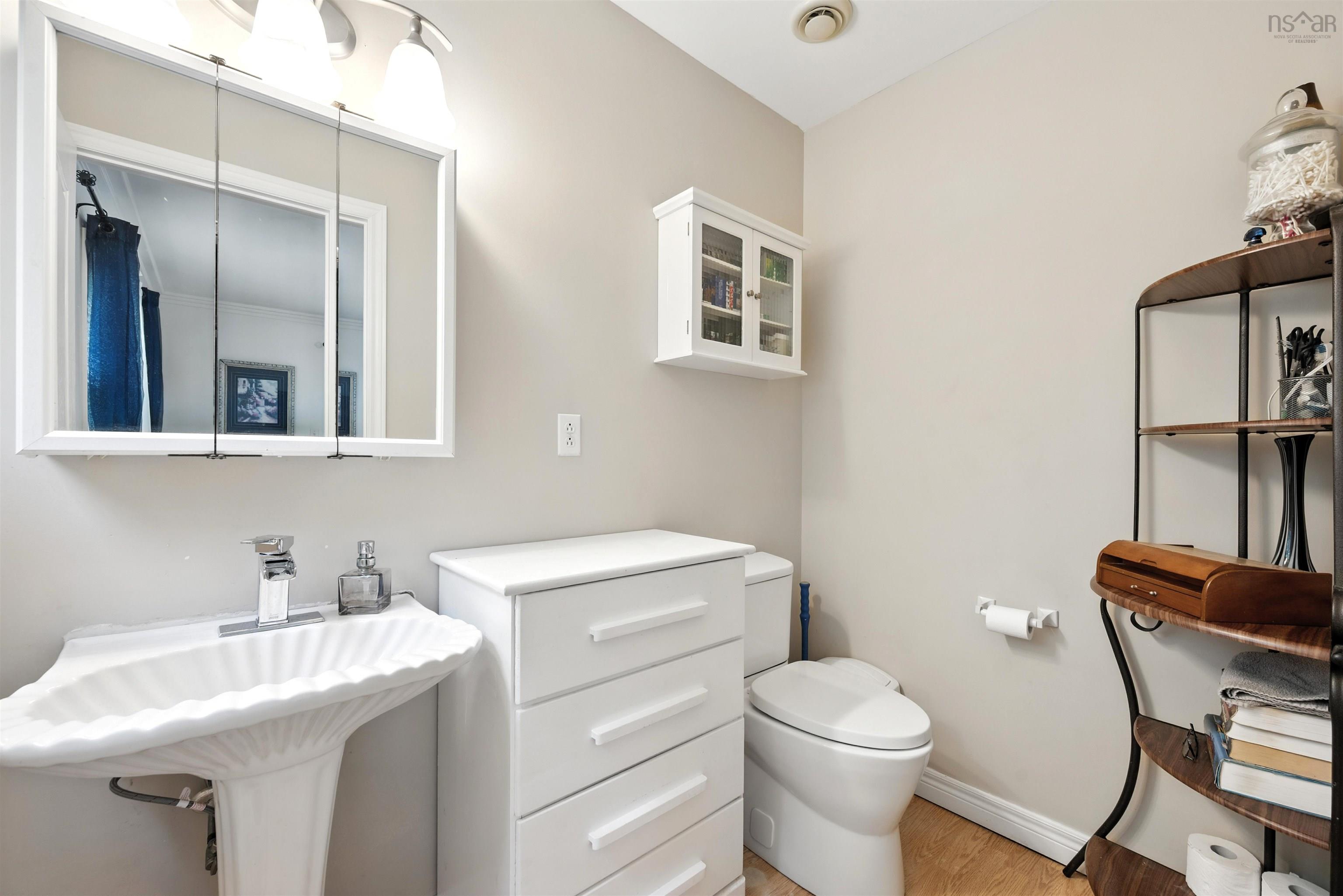 $599,900.00: 35 Snowberry Court, Middle Sackville