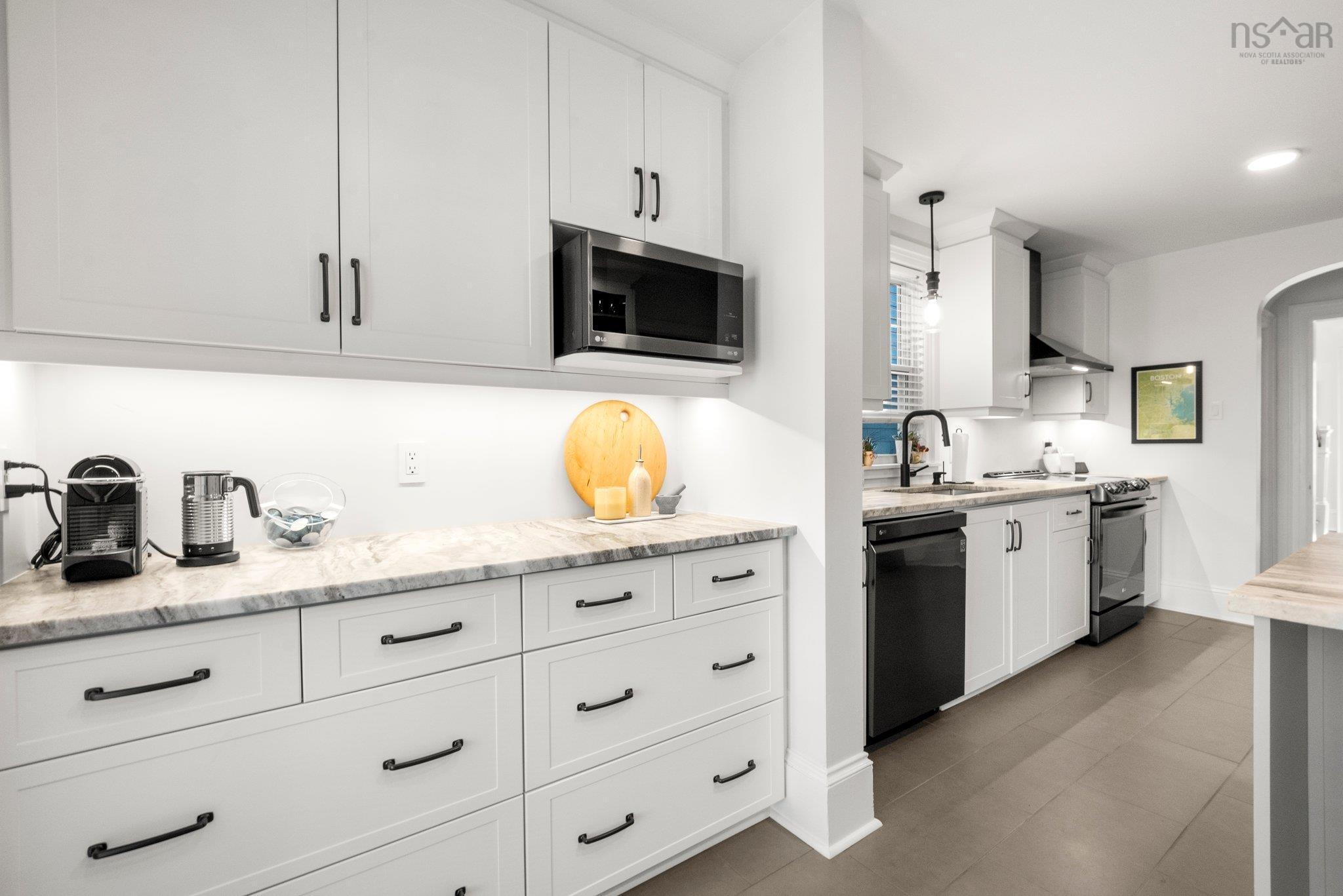 $1,125,000.00: 6307 Willow Street, Halifax