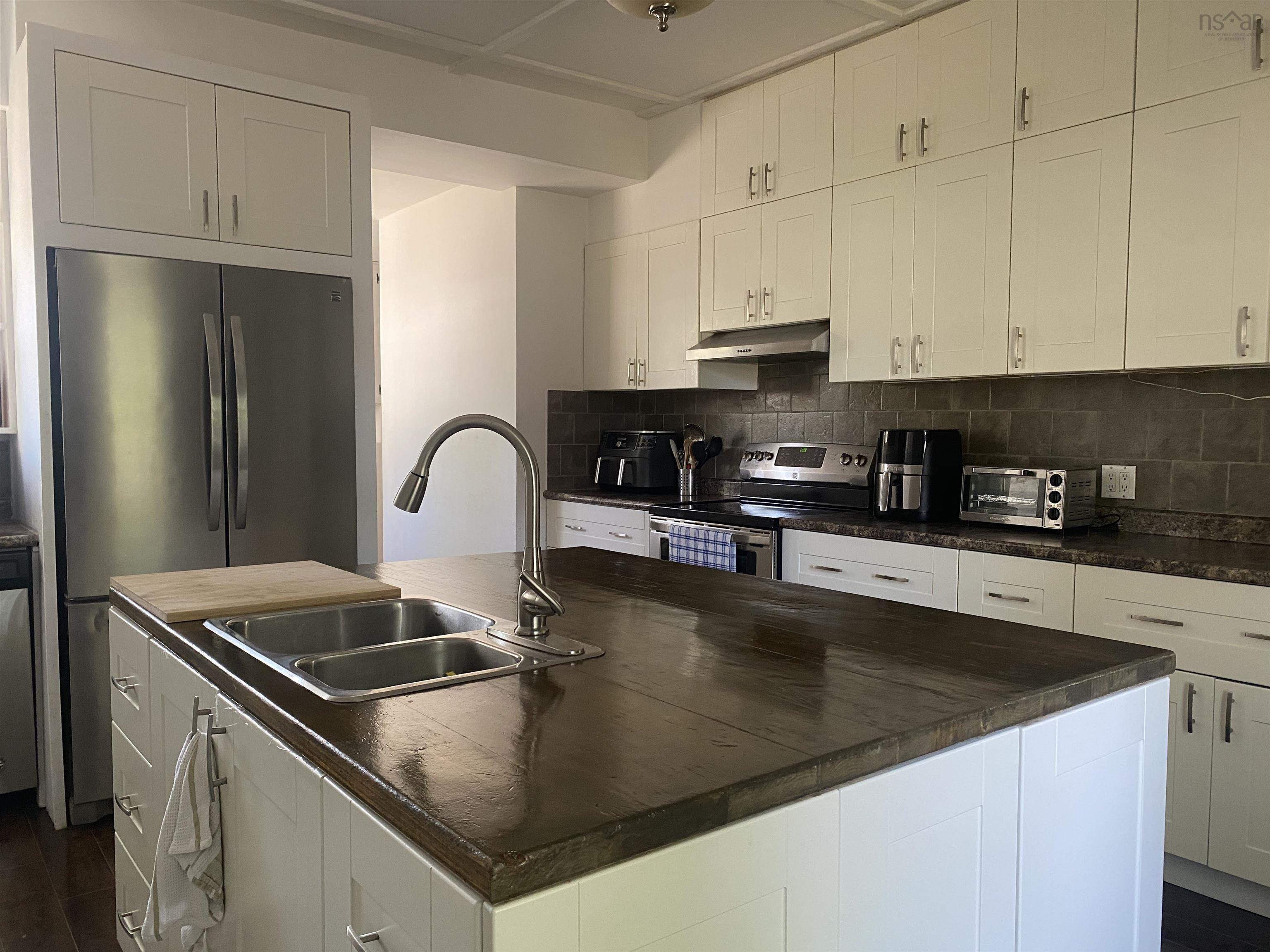 441 Main Street, Liverpool, NS (MLS 202517916)