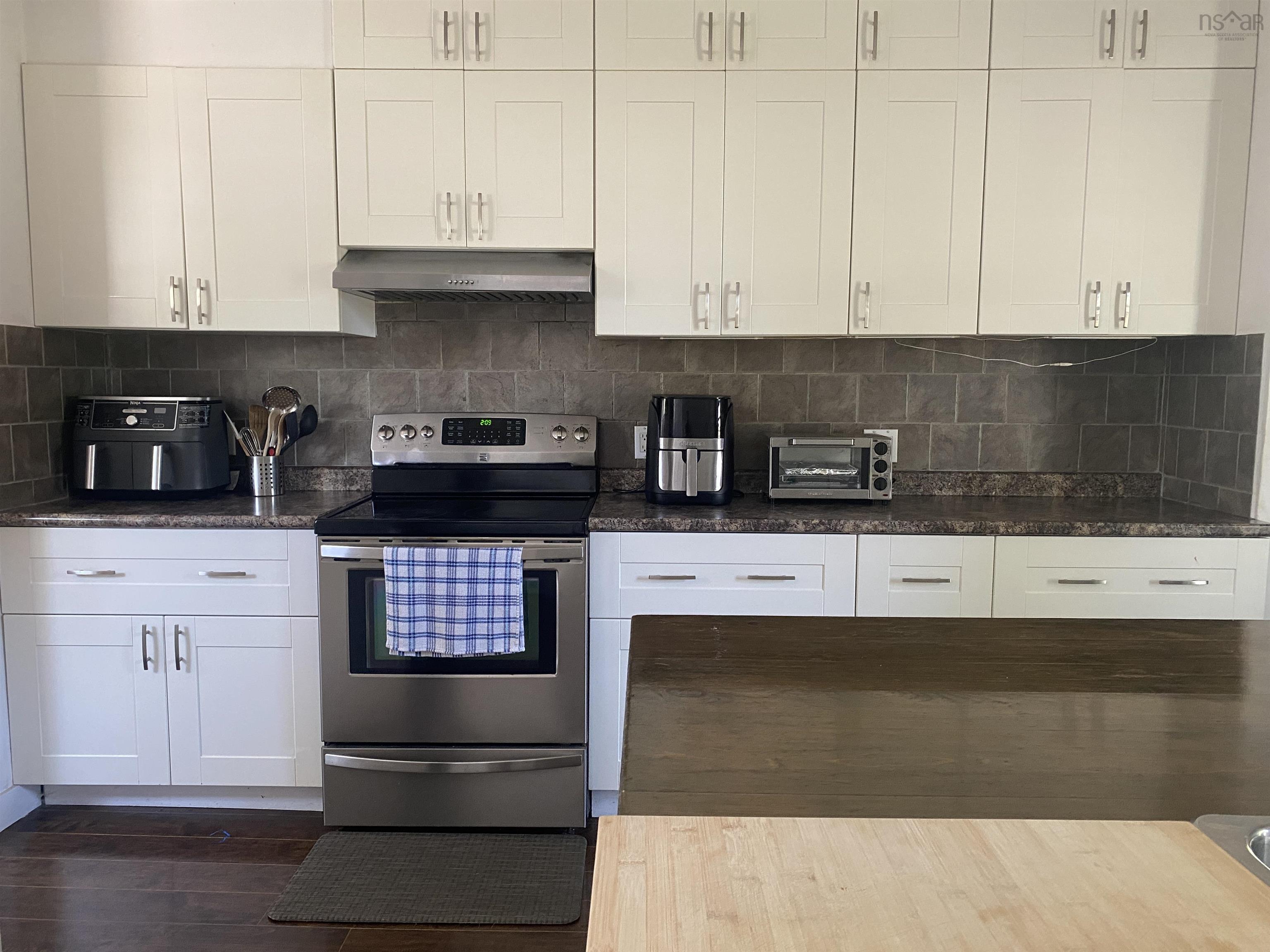 441 Main Street, Liverpool, NS (MLS 202517916)