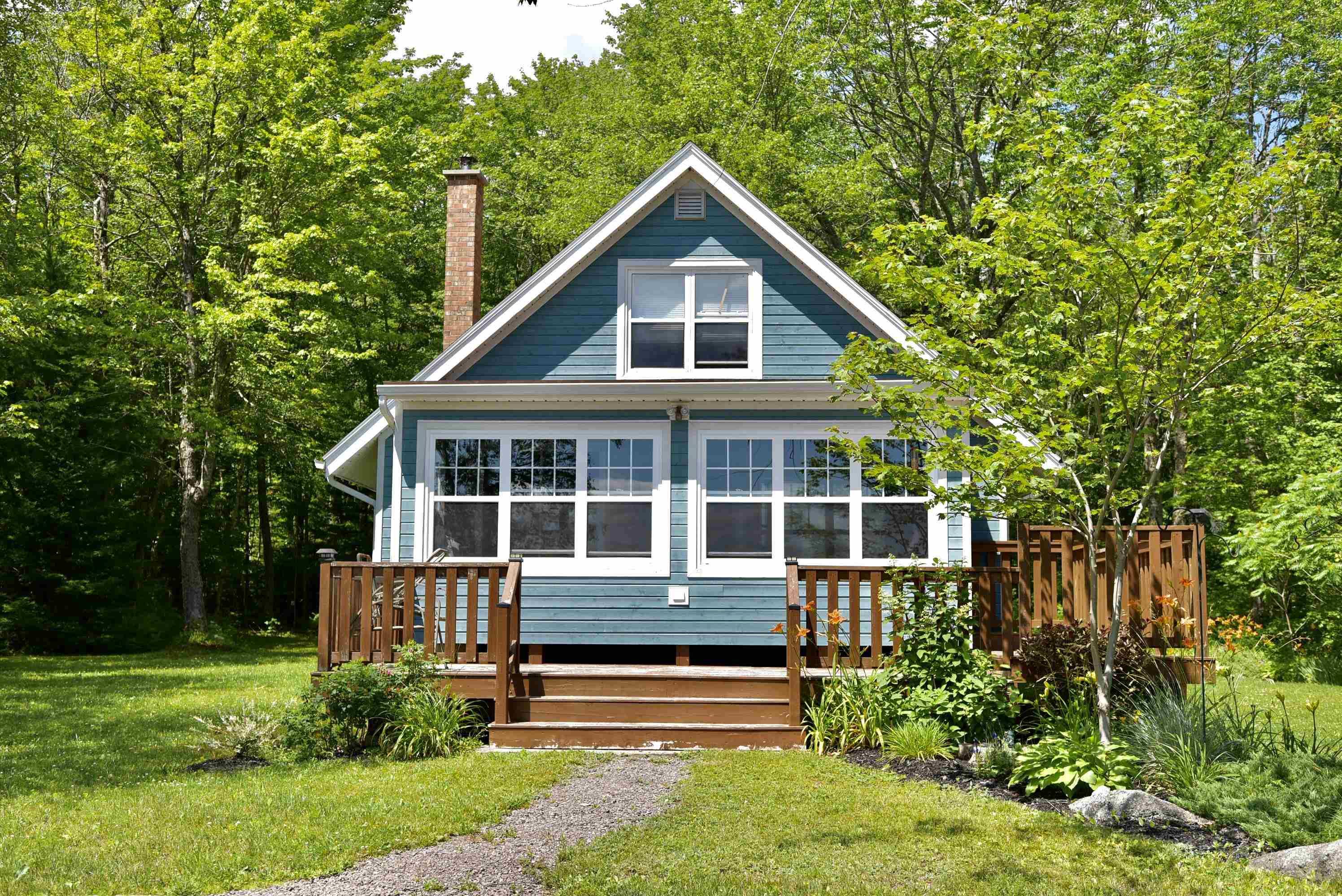 $425,000.00: 1401 Tree Line Drive, New Albany