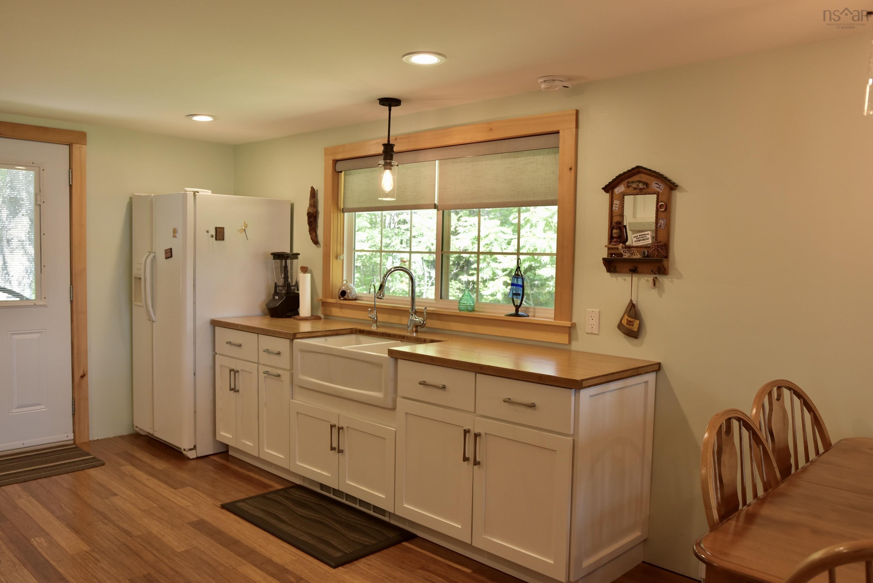 $425,000.00: 1401 Tree Line Drive, New Albany