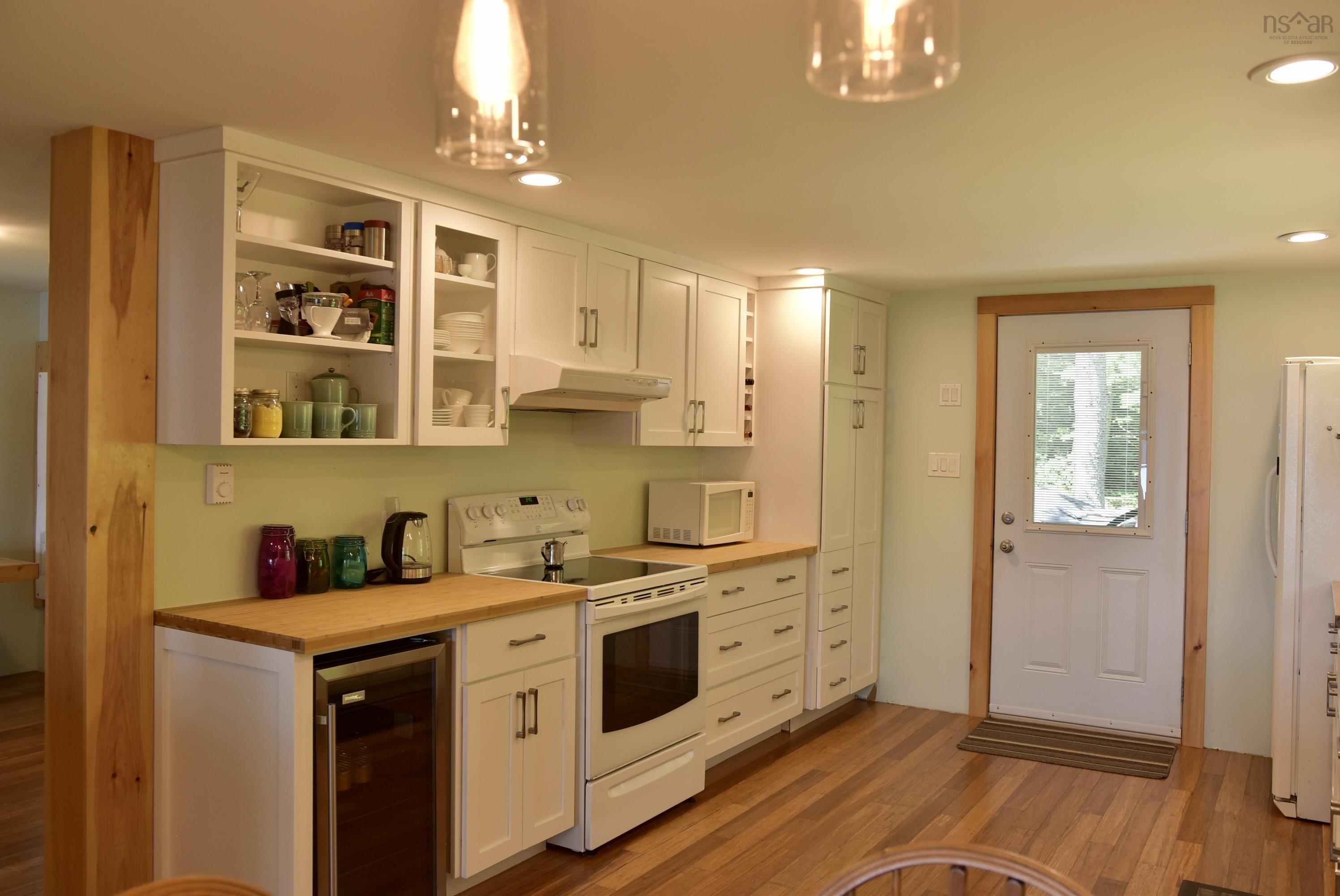 $425,000.00: 1401 Tree Line Drive, New Albany