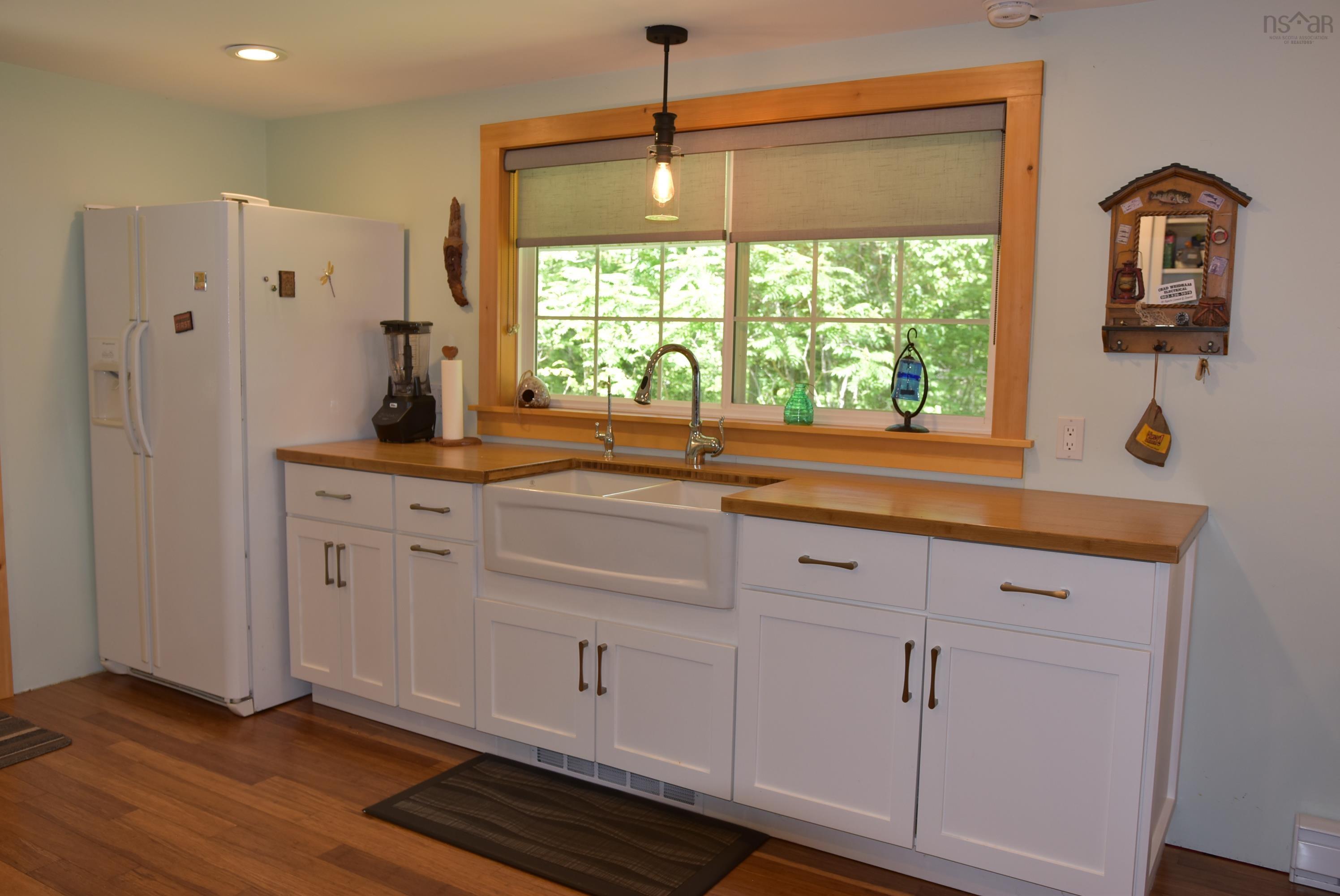 $425,000.00: 1401 Tree Line Drive, New Albany