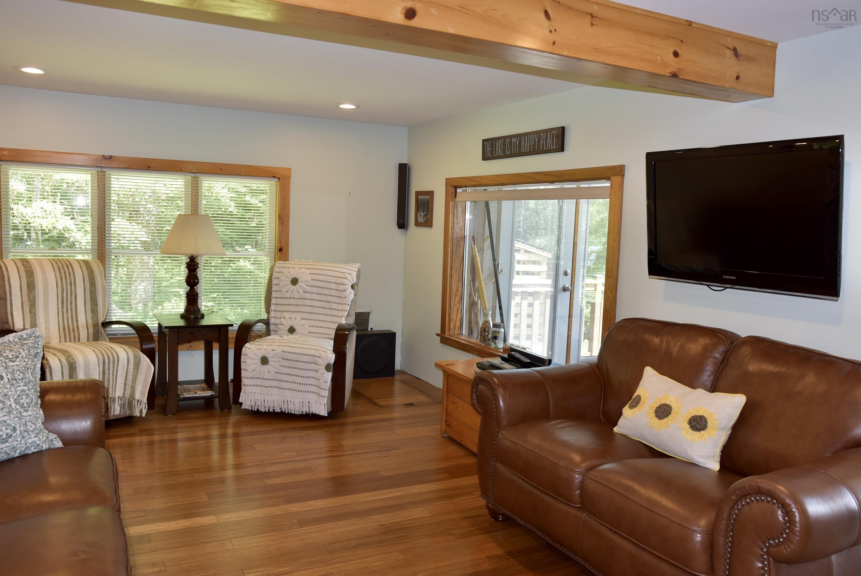 $425,000.00: 1401 Tree Line Drive, New Albany