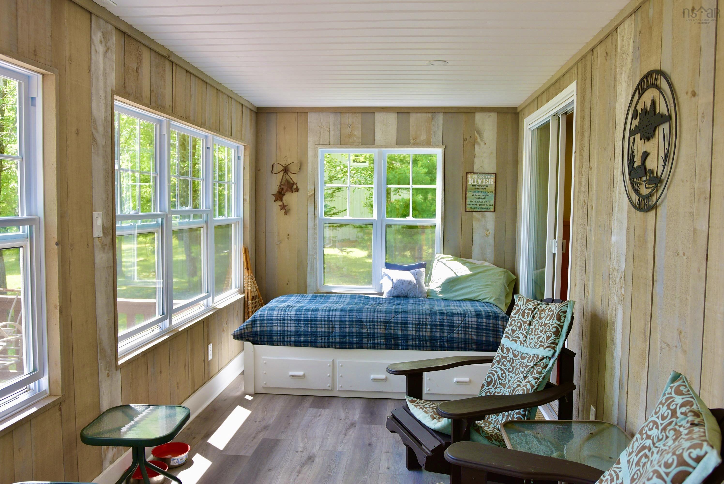 $425,000.00: 1401 Tree Line Drive, New Albany