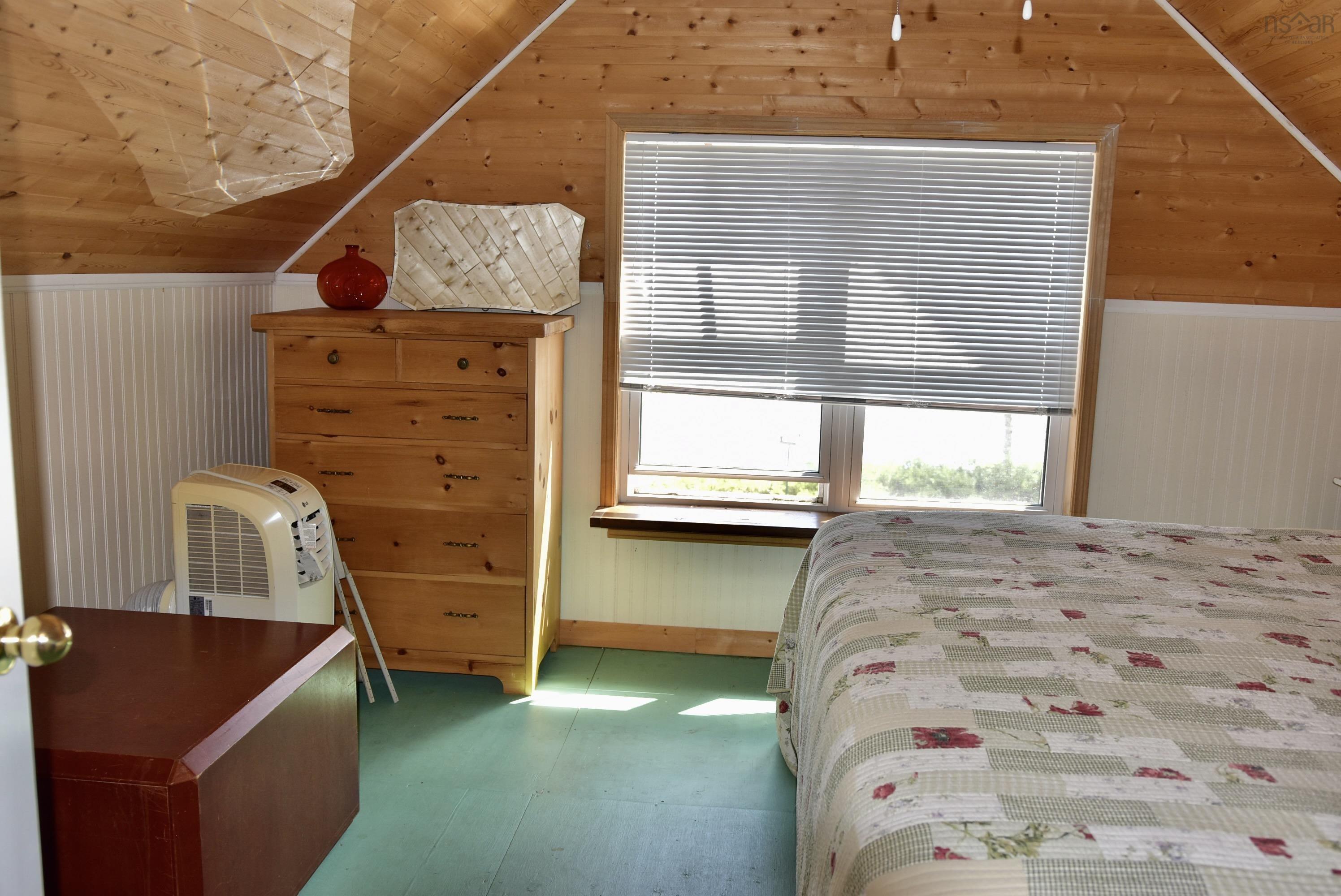 $425,000.00: 1401 Tree Line Drive, New Albany