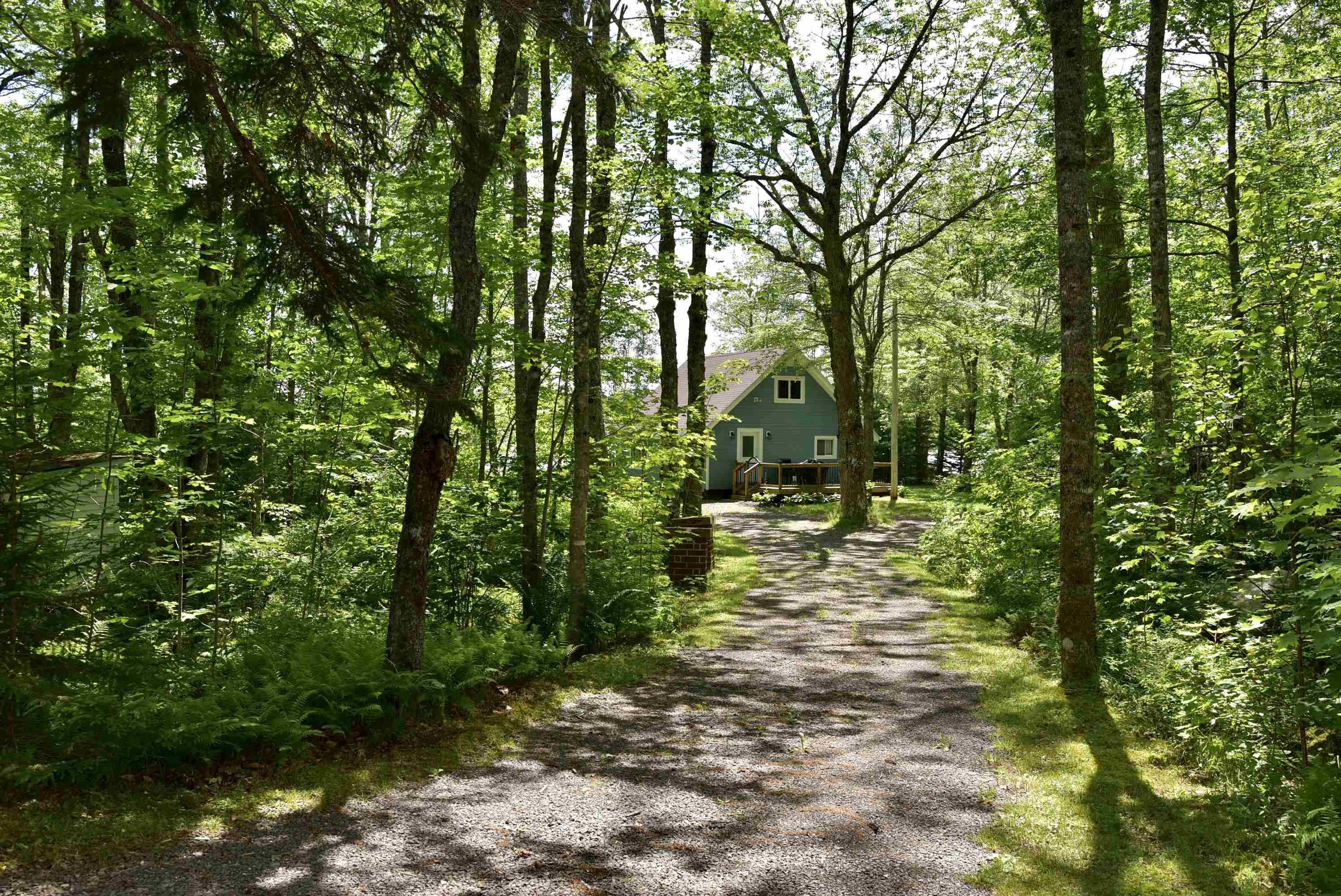 $425,000.00: 1401 Tree Line Drive, New Albany