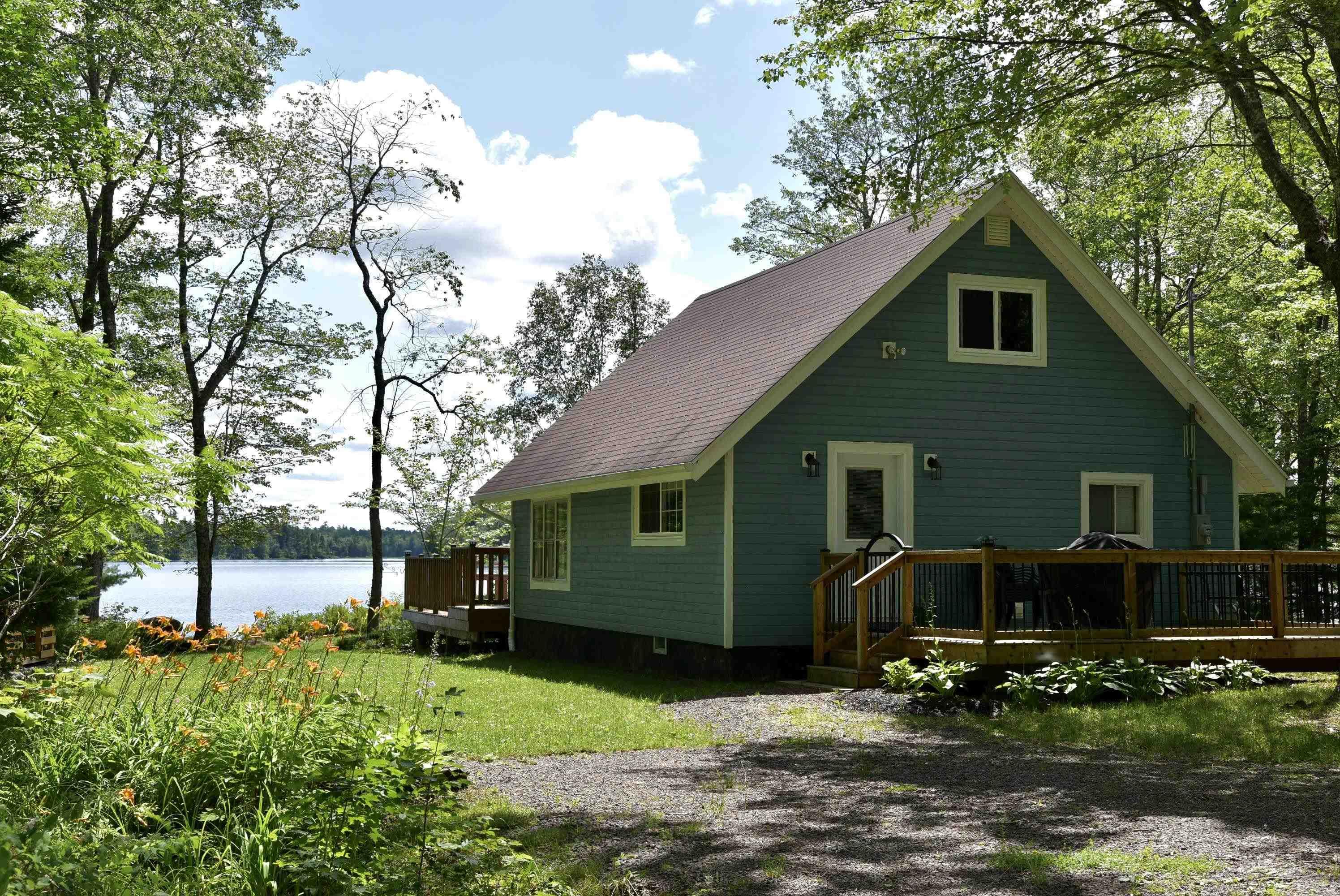 $425,000.00: 1401 Tree Line Drive, New Albany