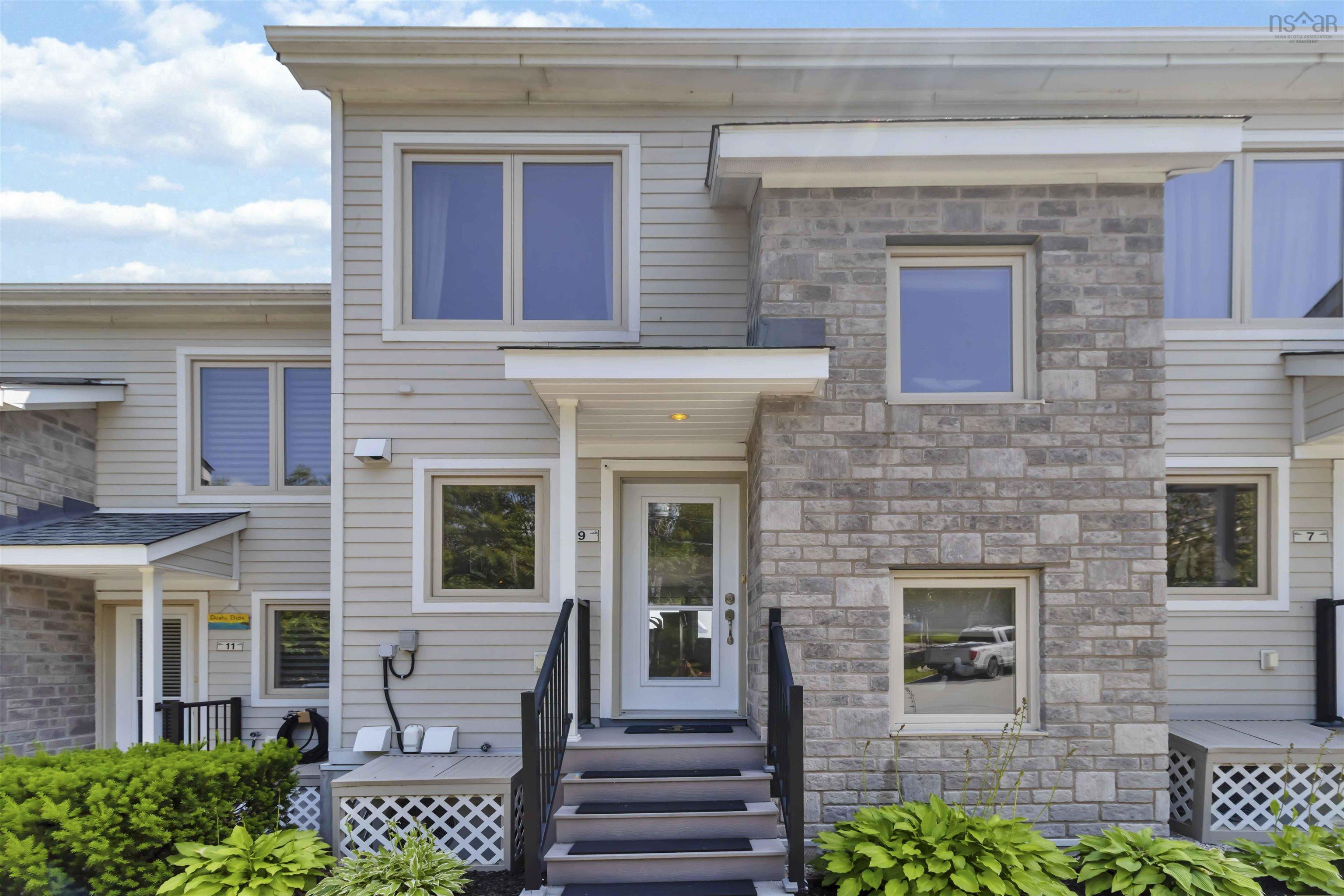 $627,000.00: Unit 4 9 Lavista Drive, Western Shore