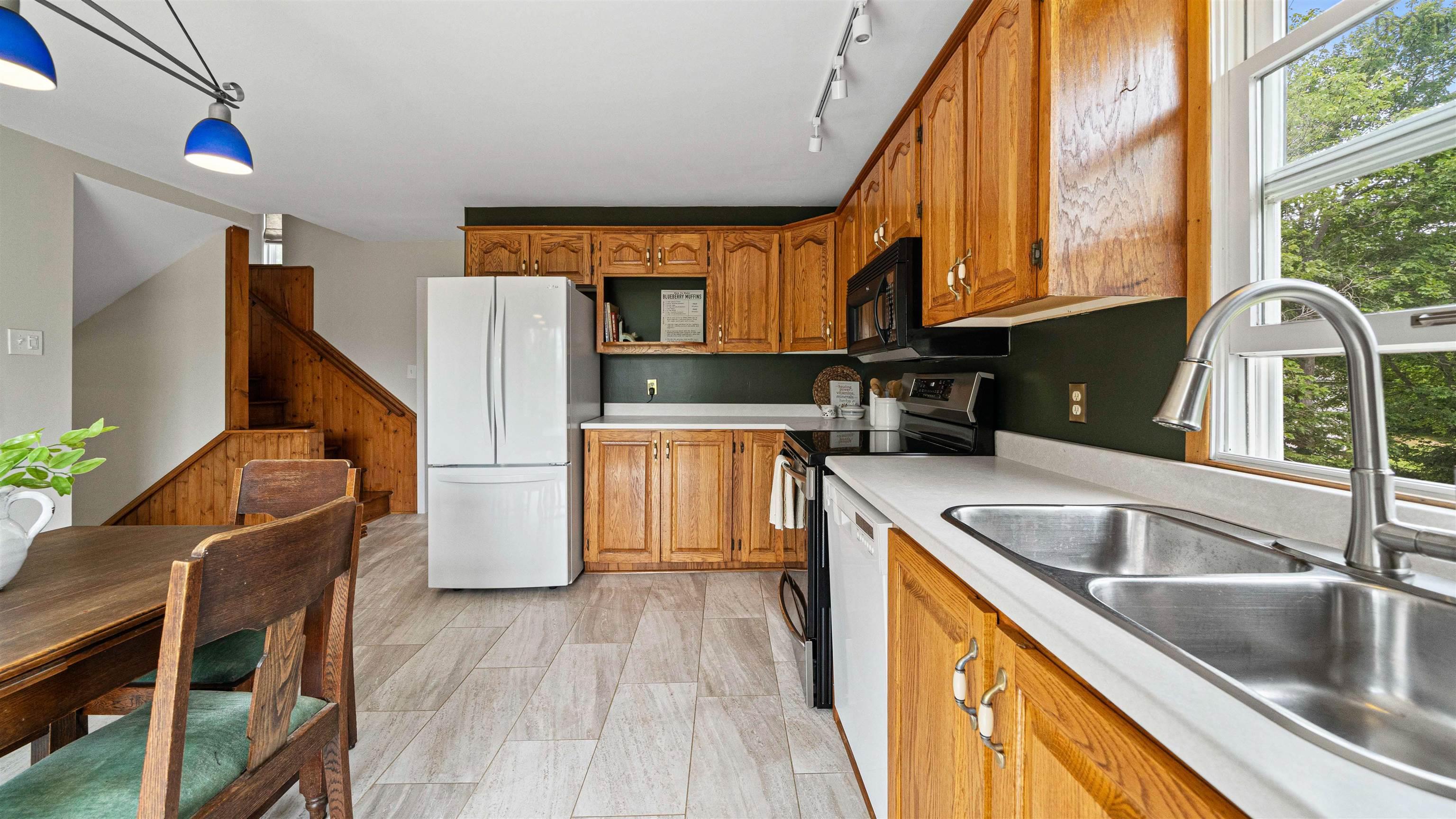 $499,900.00: 28 Hebridean Drive, Herring Cove