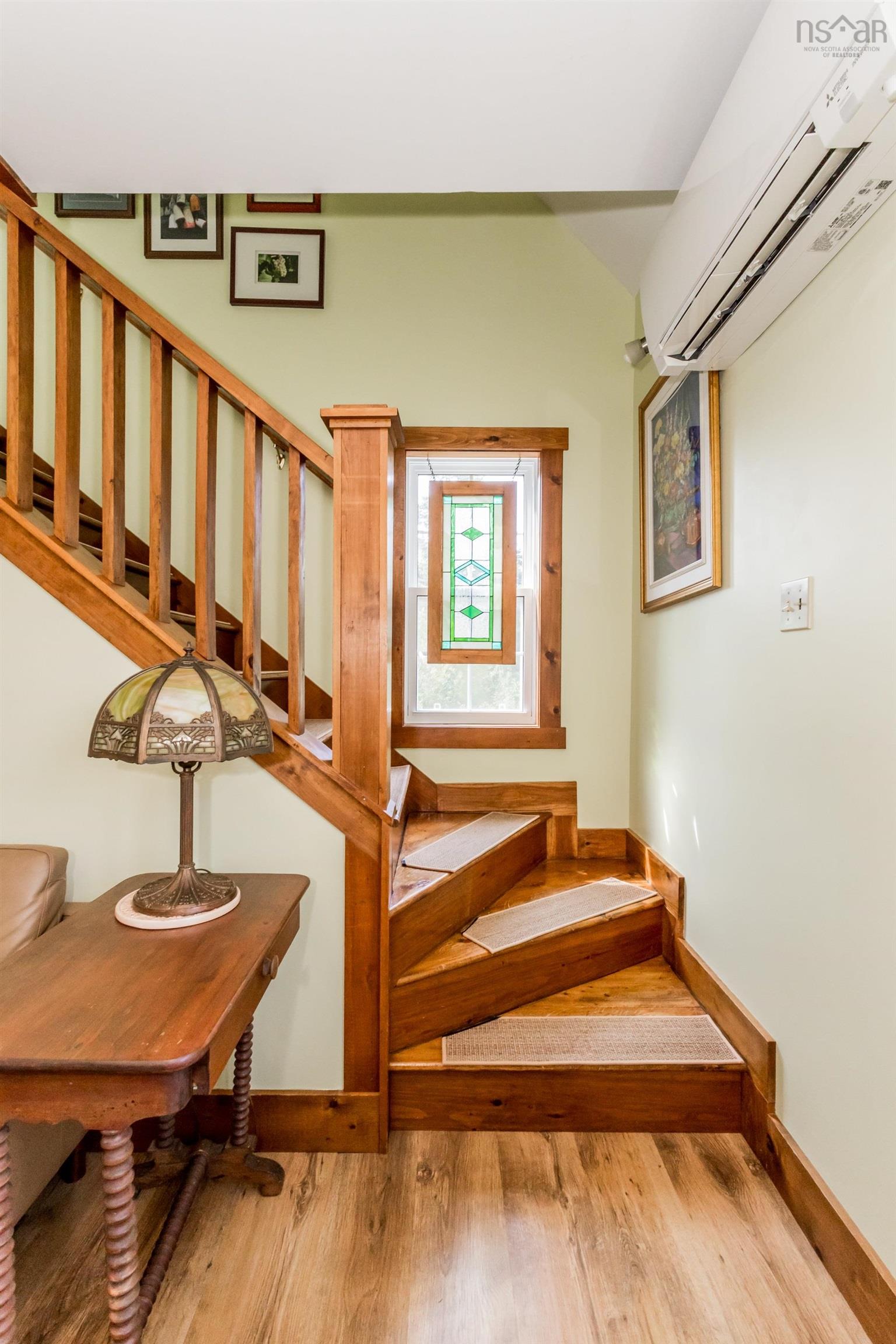 $415,000.00: 40 Wall Street, Canada Creek