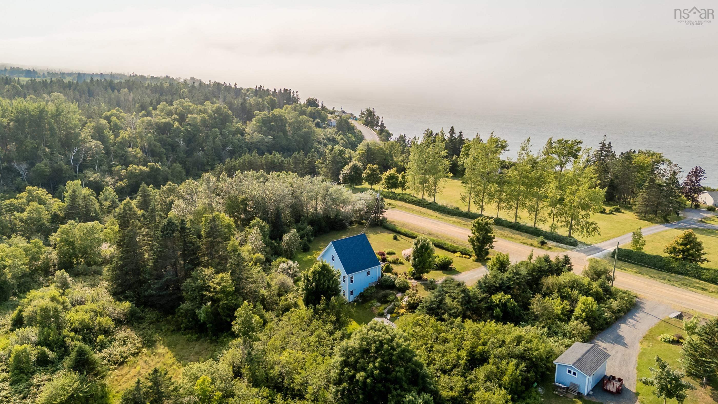 $415,000.00: 40 Wall Street, Canada Creek