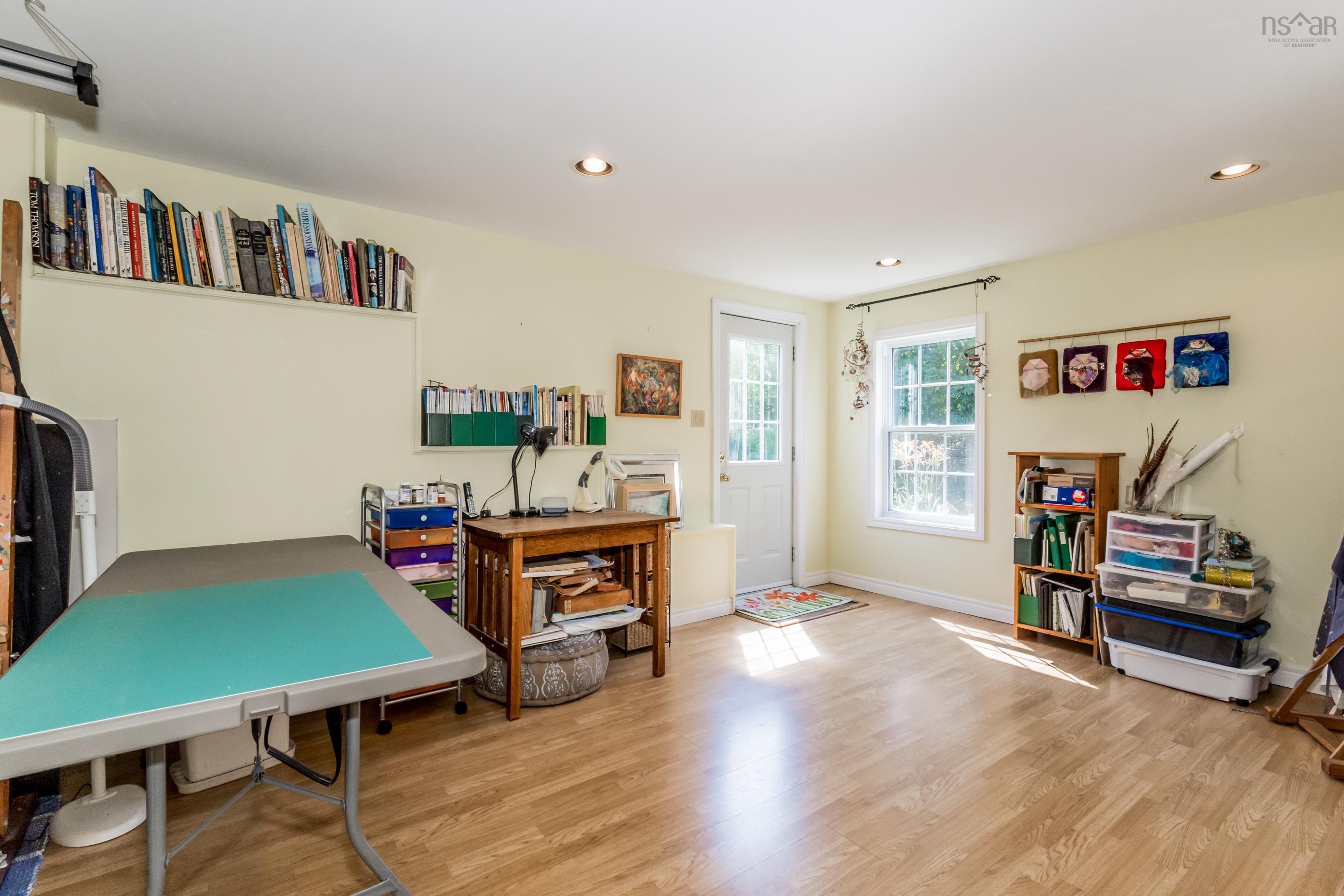 $415,000.00: 40 Wall Street, Canada Creek