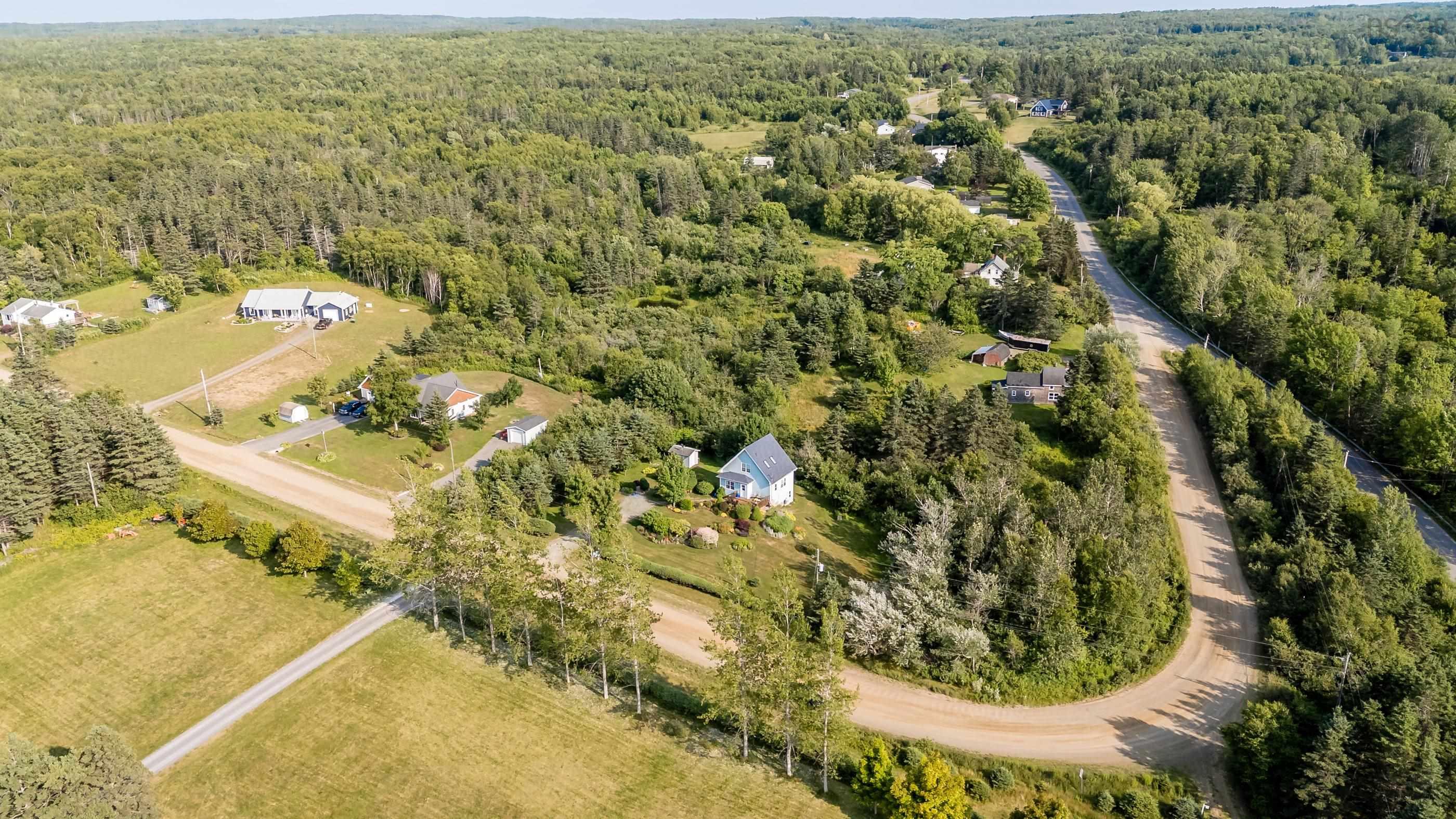 $415,000.00: 40 Wall Street, Canada Creek