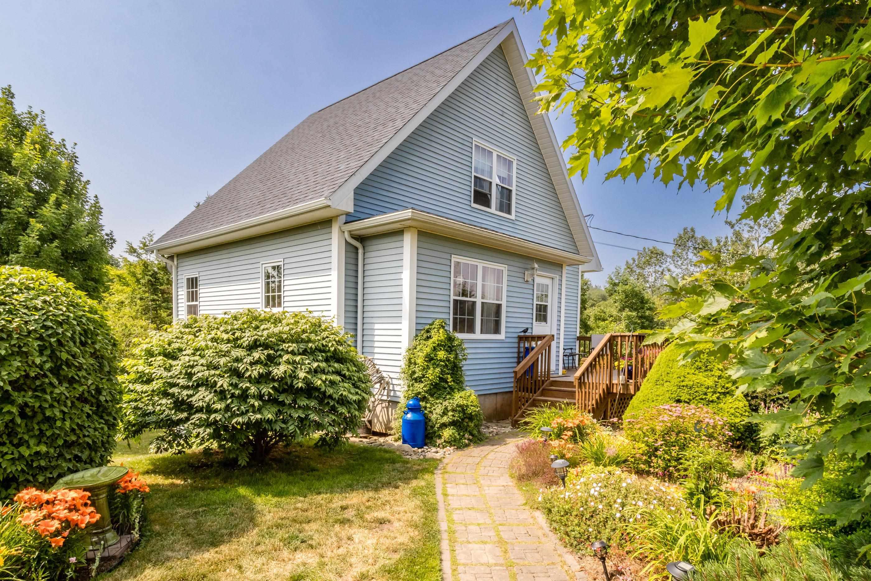 $415,000.00: 40 Wall Street, Canada Creek