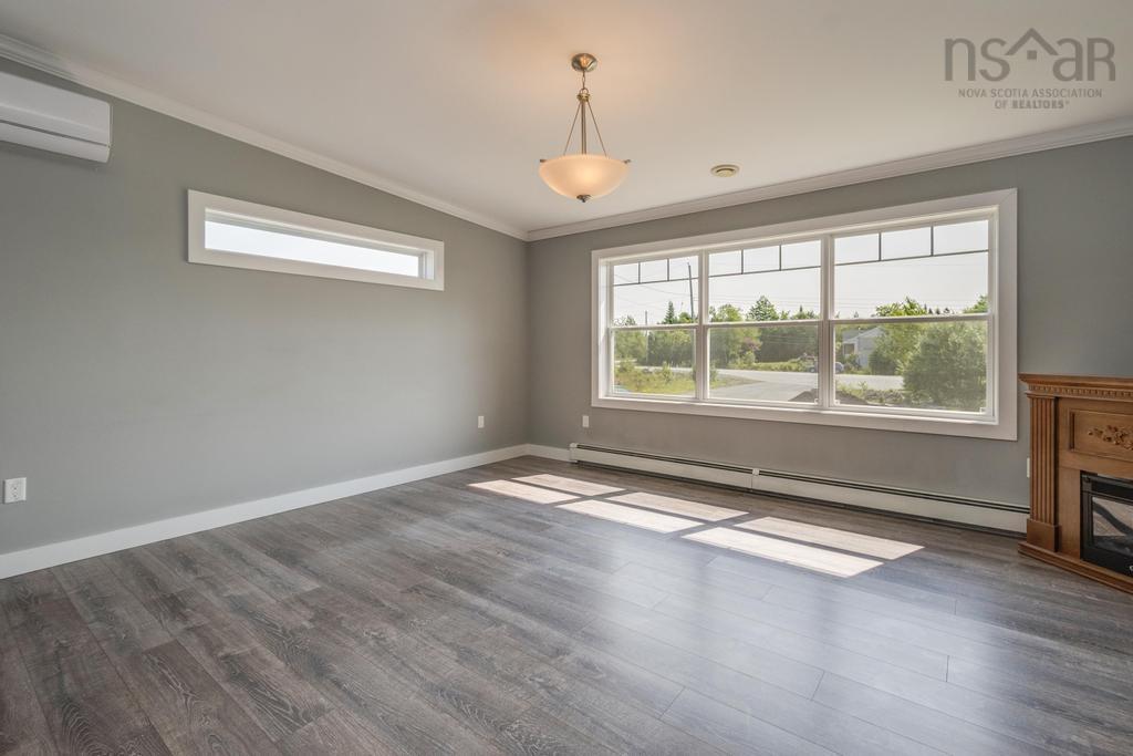 $650,000.00: 210 Keltic Drive, Lawrencetown