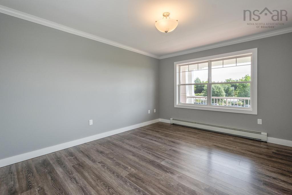 $650,000.00: 210 Keltic Drive, Lawrencetown