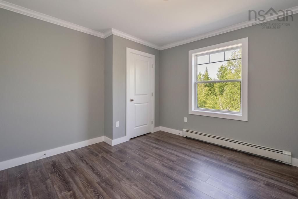 $650,000.00: 210 Keltic Drive, Lawrencetown