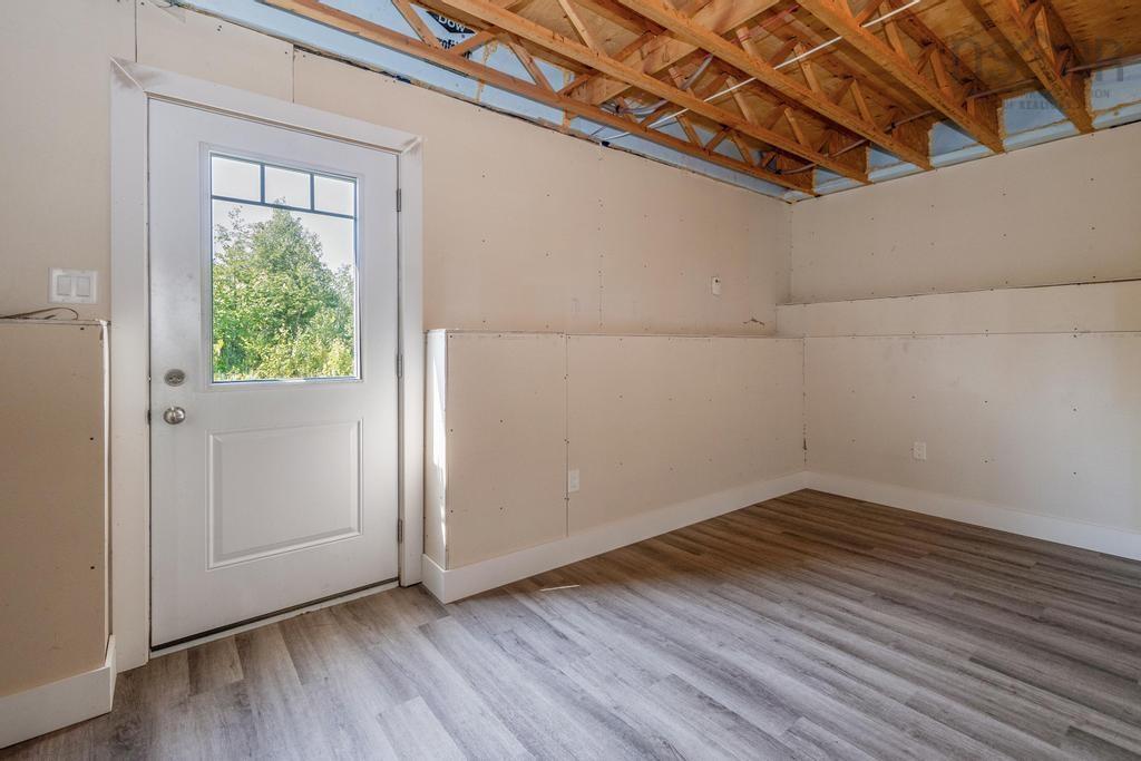 $650,000.00: 210 Keltic Drive, Lawrencetown