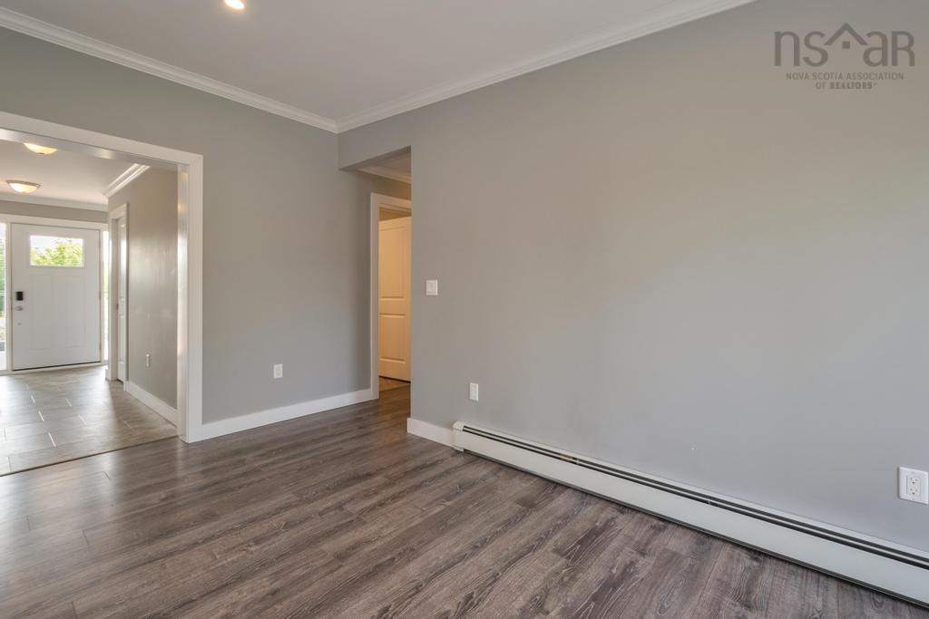 $650,000.00: 210 Keltic Drive, Lawrencetown