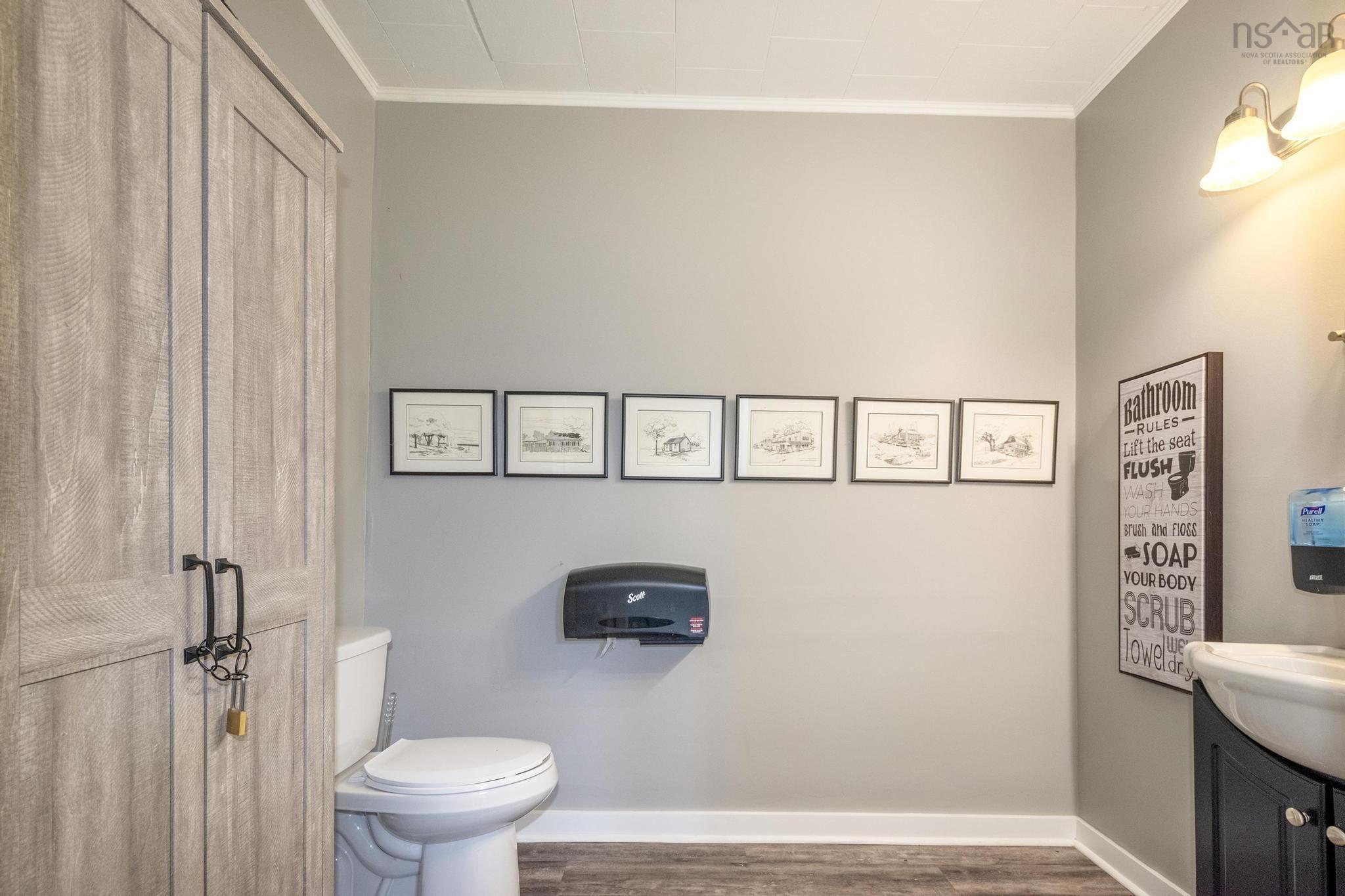 $329,900.00: 3675 Highway 3, Brooklyn