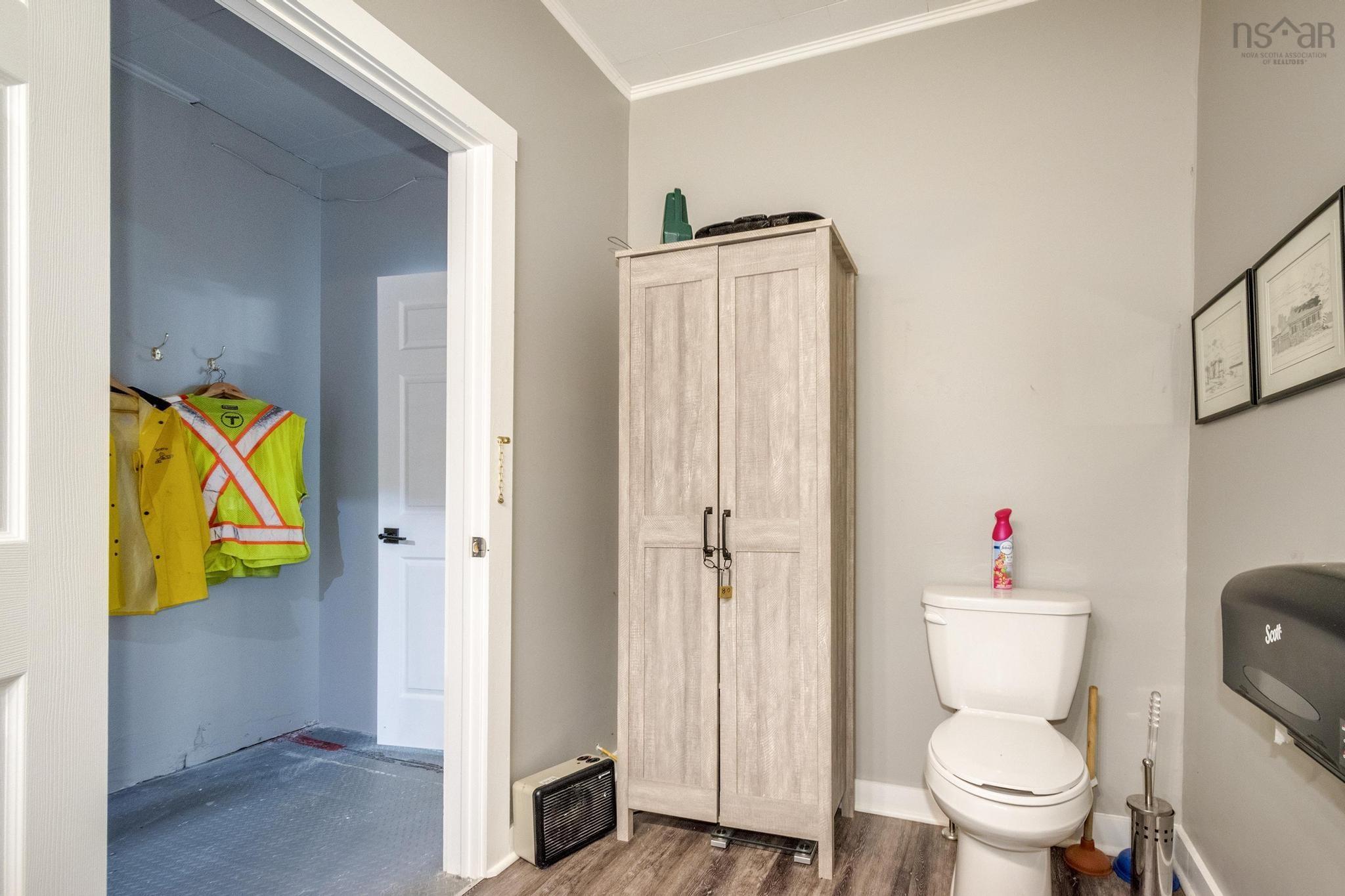 $329,900.00: 3675 Highway 3, Brooklyn