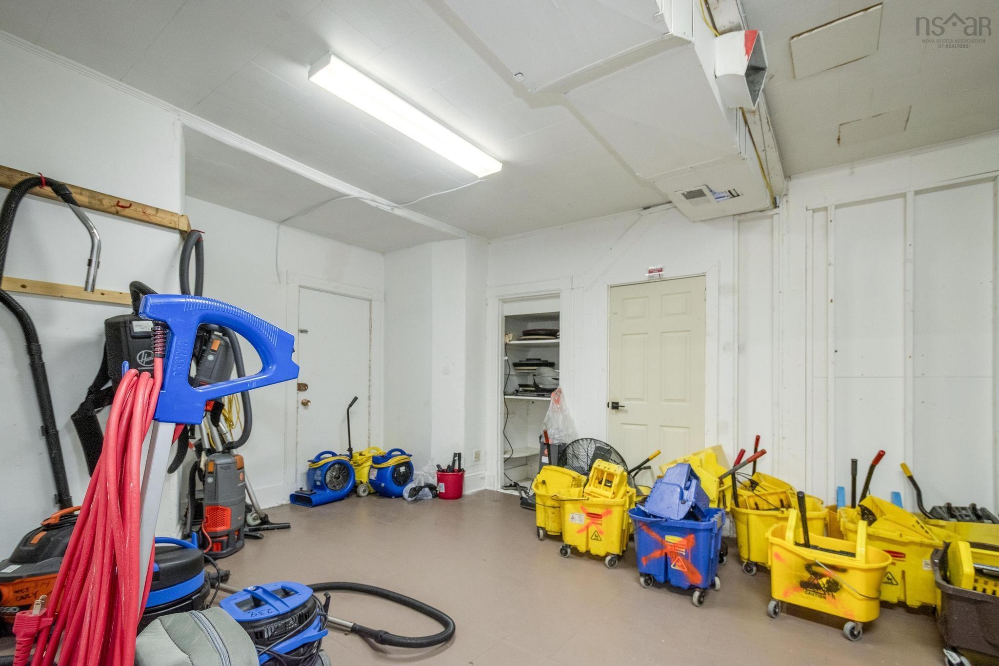 $329,900.00: 3675 Highway 3, Brooklyn