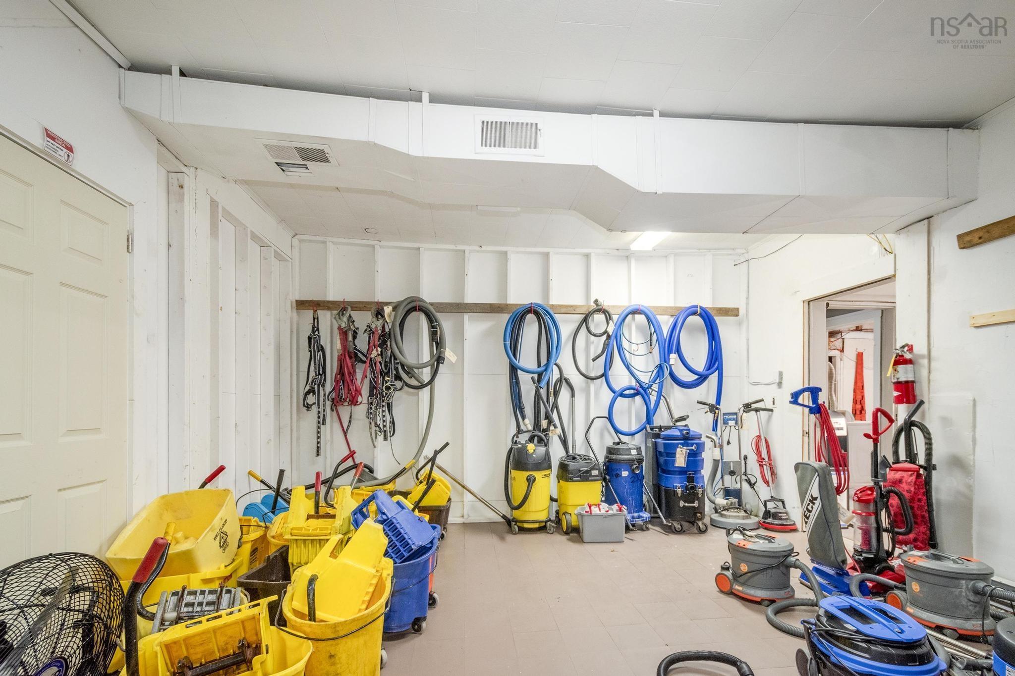 $329,900.00: 3675 Highway 3, Brooklyn