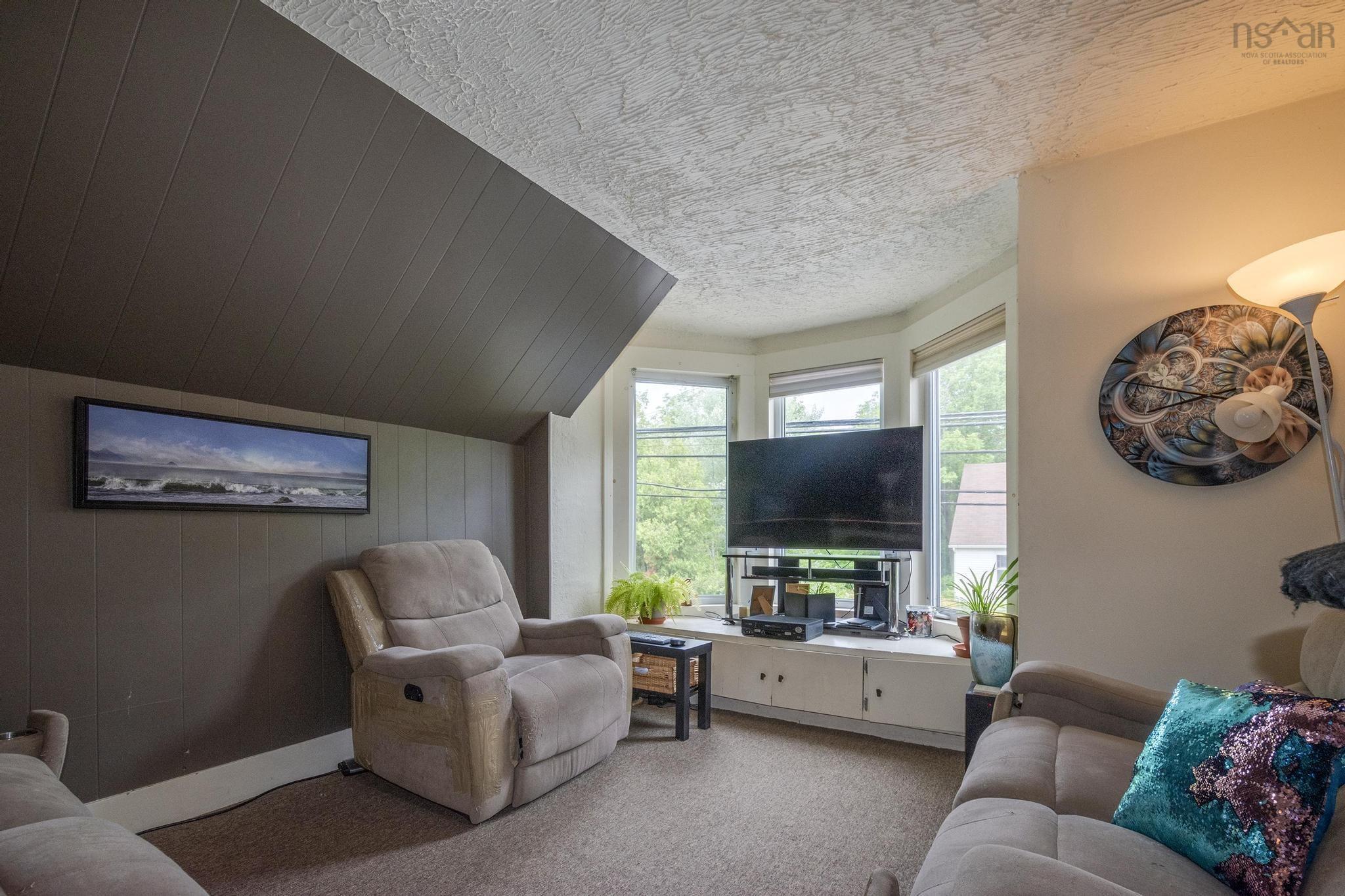 $329,900.00: 3675 Highway 3, Brooklyn