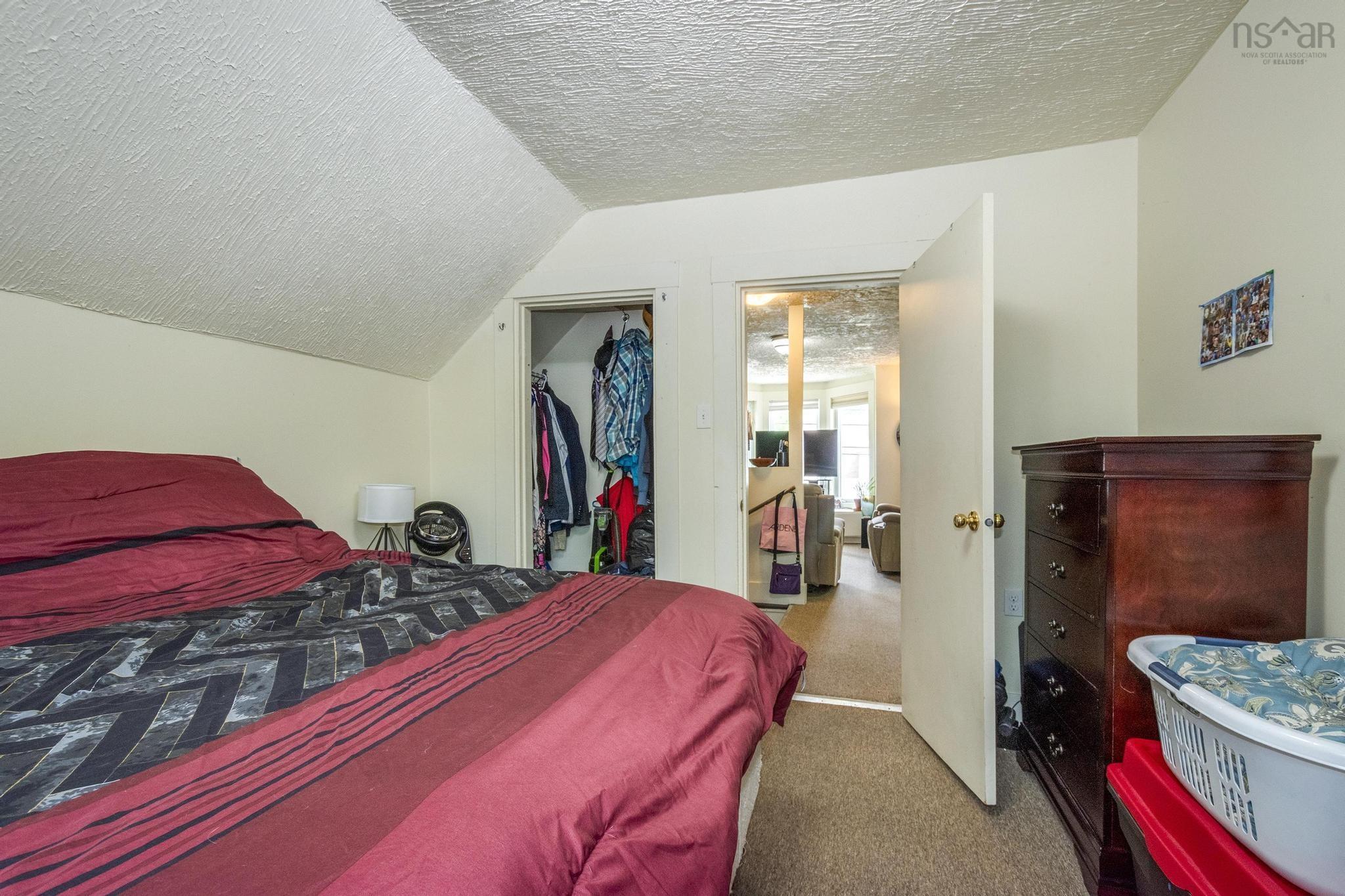 $329,900.00: 3675 Highway 3, Brooklyn