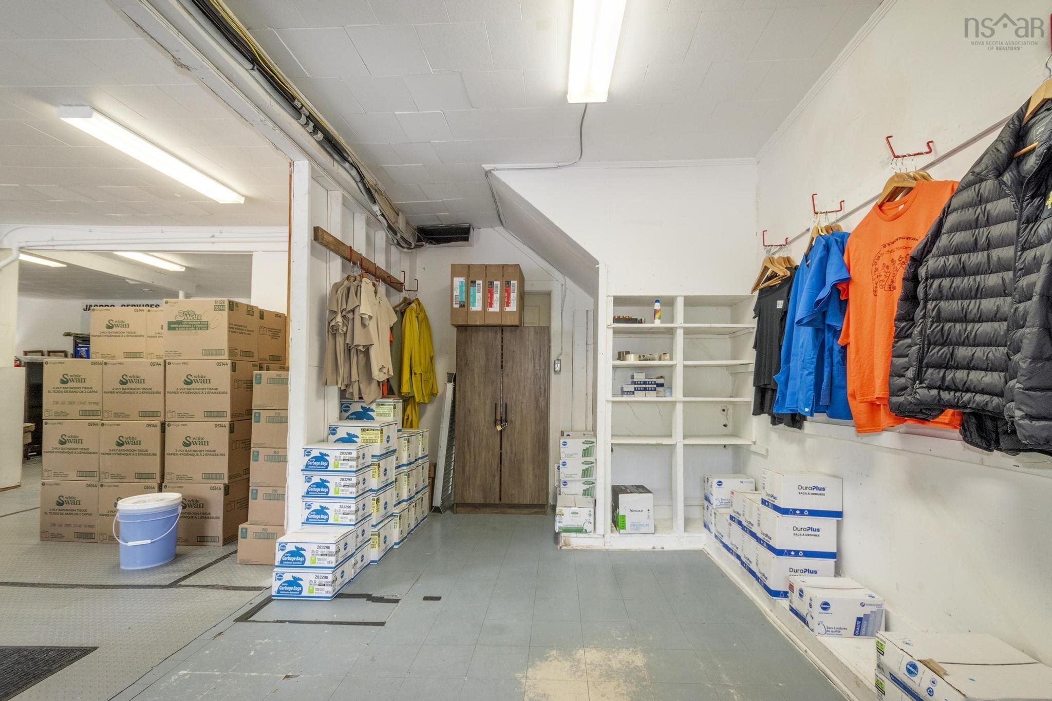 $329,900.00: 3675 Highway 3, Brooklyn