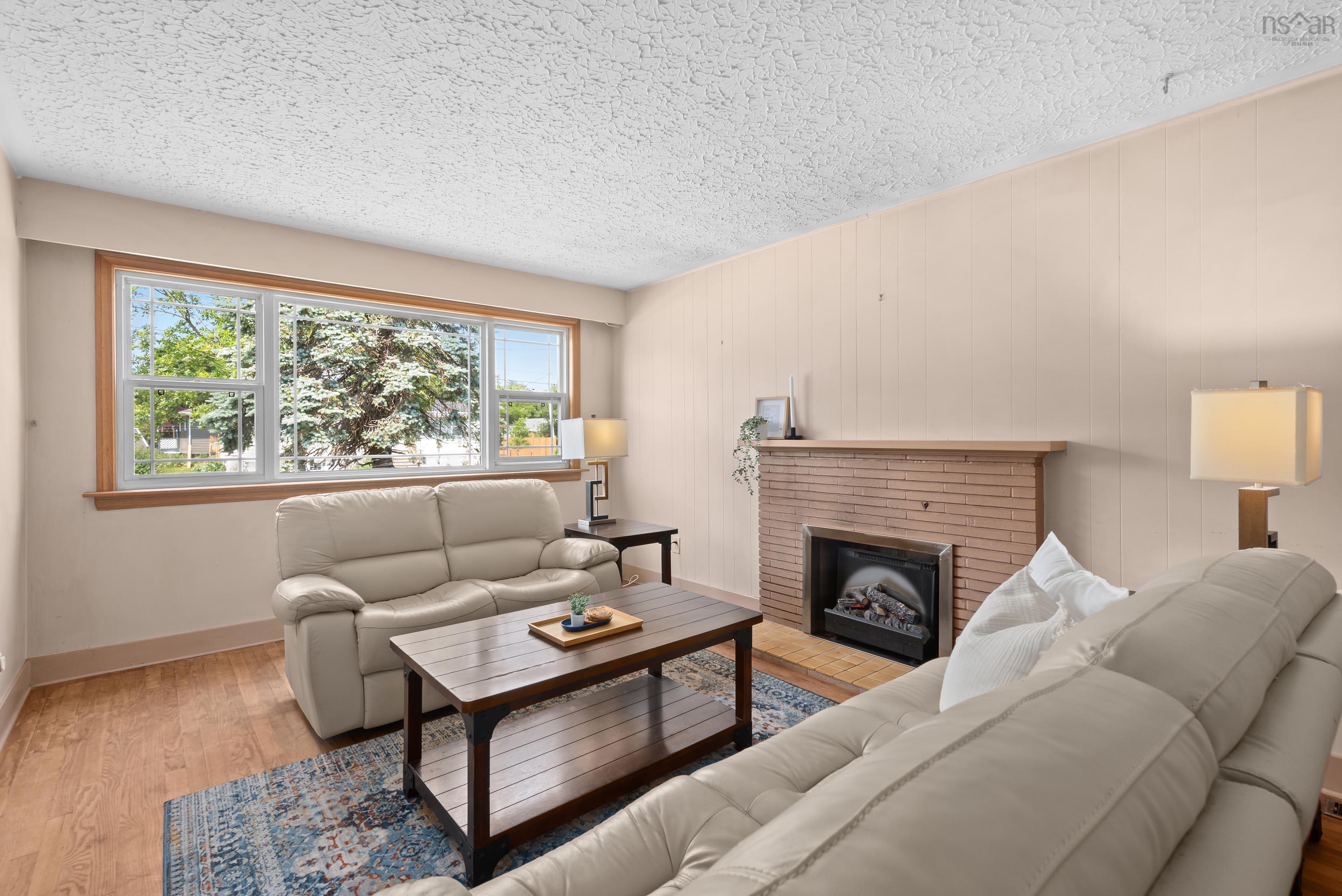 $399,900.00: 104 Symonds Street, Dartmouth