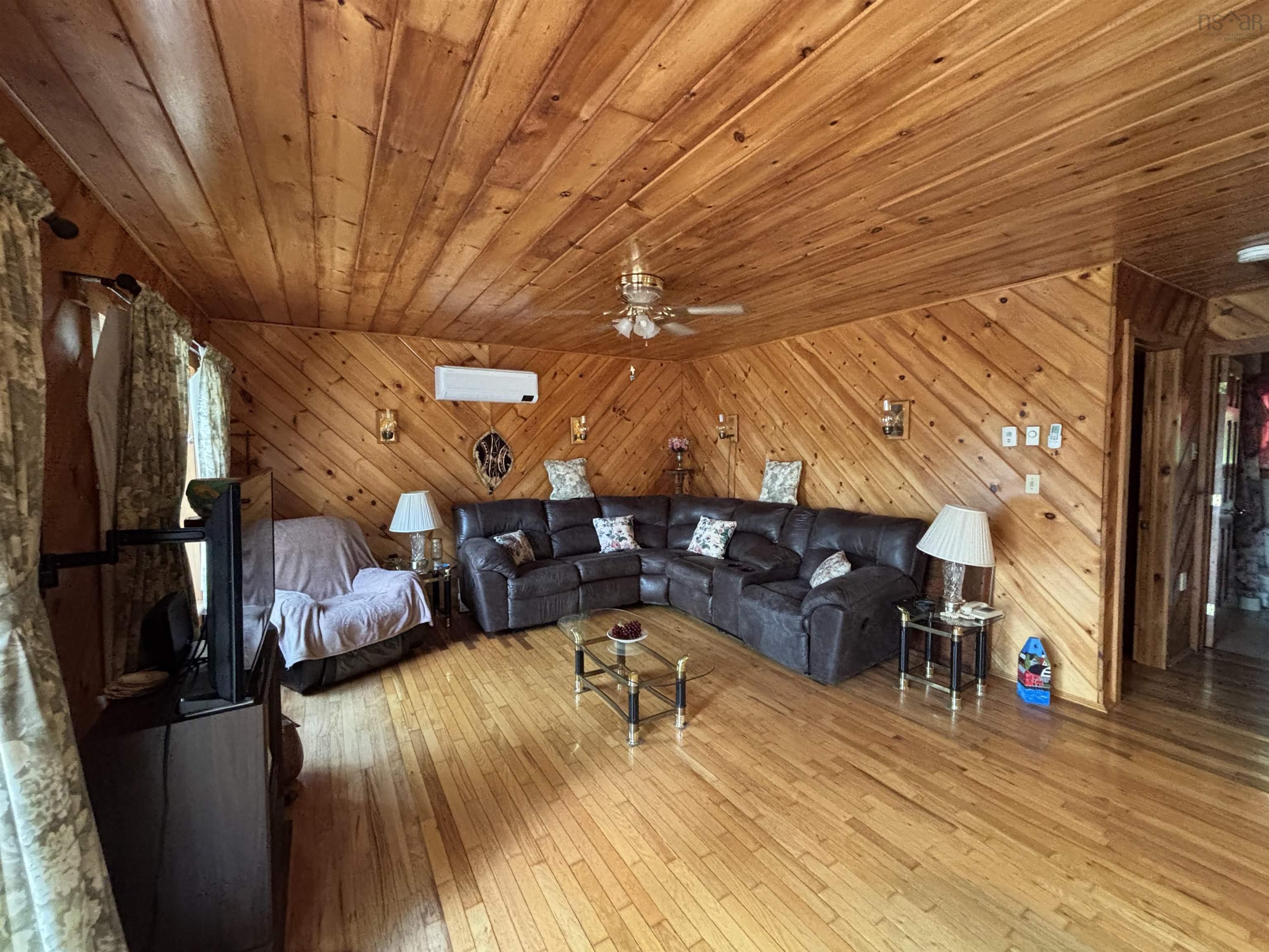 $349,900.00: 222 Dean Lake Road, Westfield