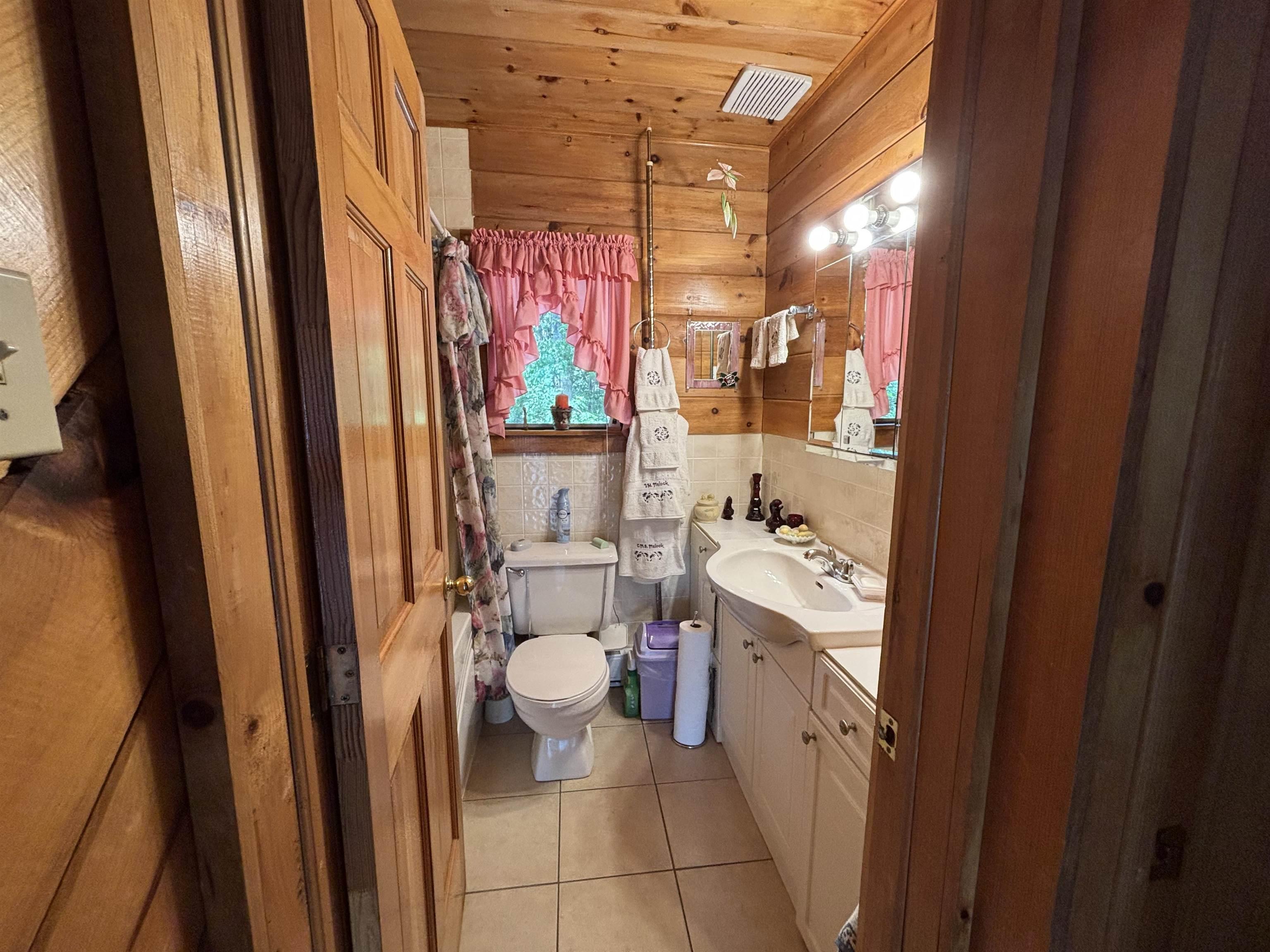 $349,900.00: 222 Dean Lake Road, Westfield