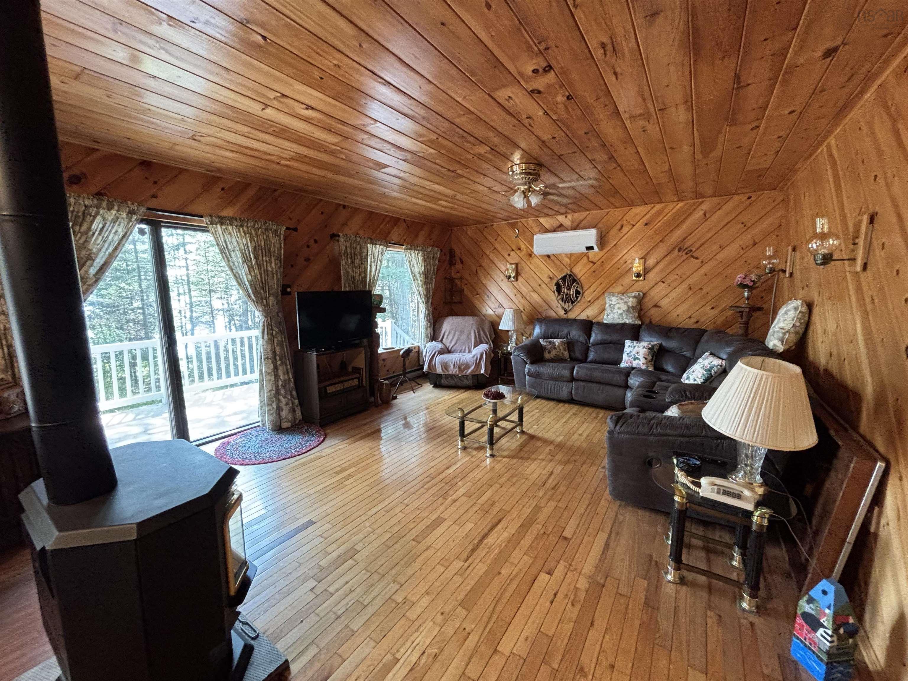 $349,900.00: 222 Dean Lake Road, Westfield