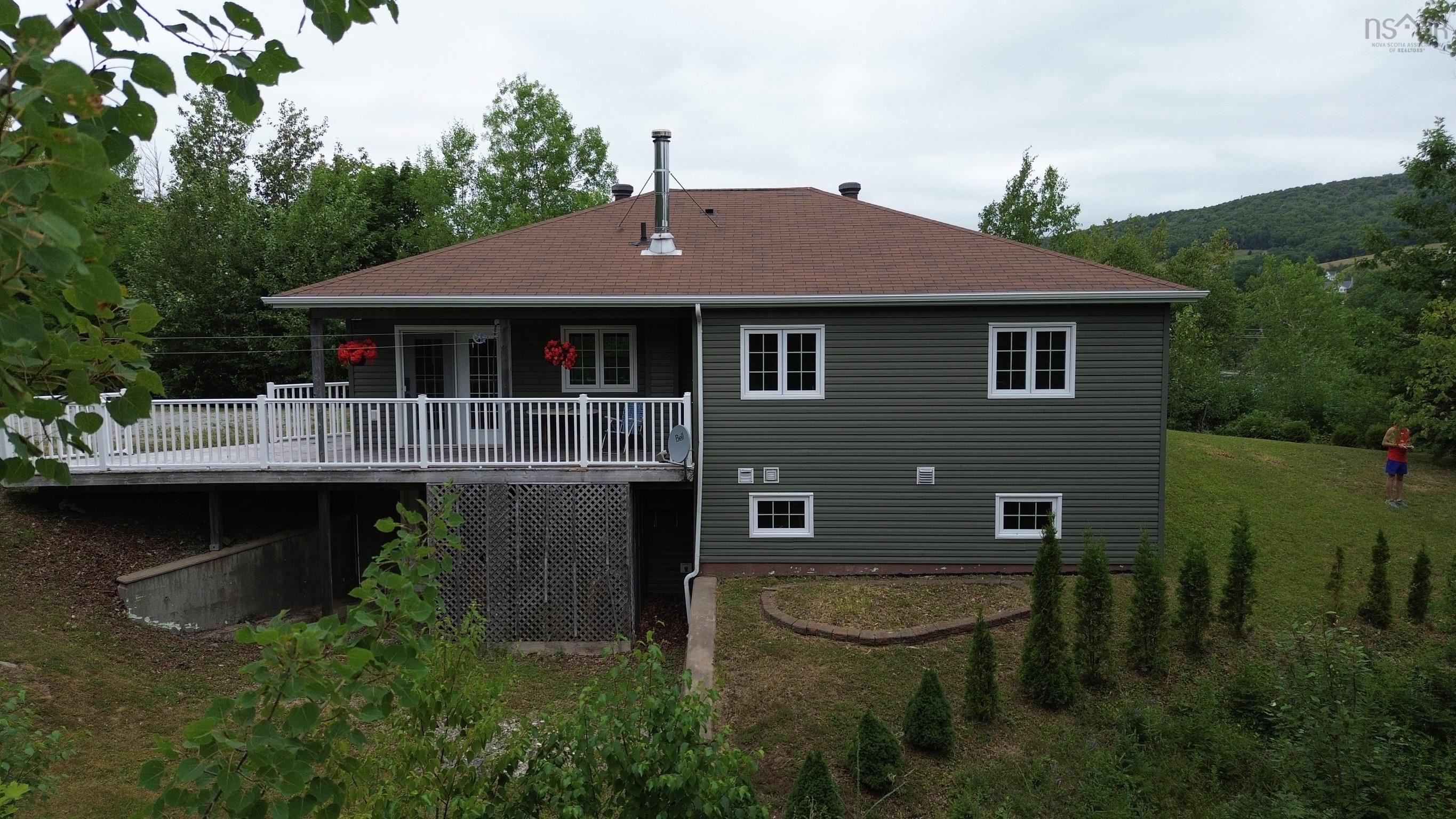 $599,000.00: 11420 Highway 19, Mabou