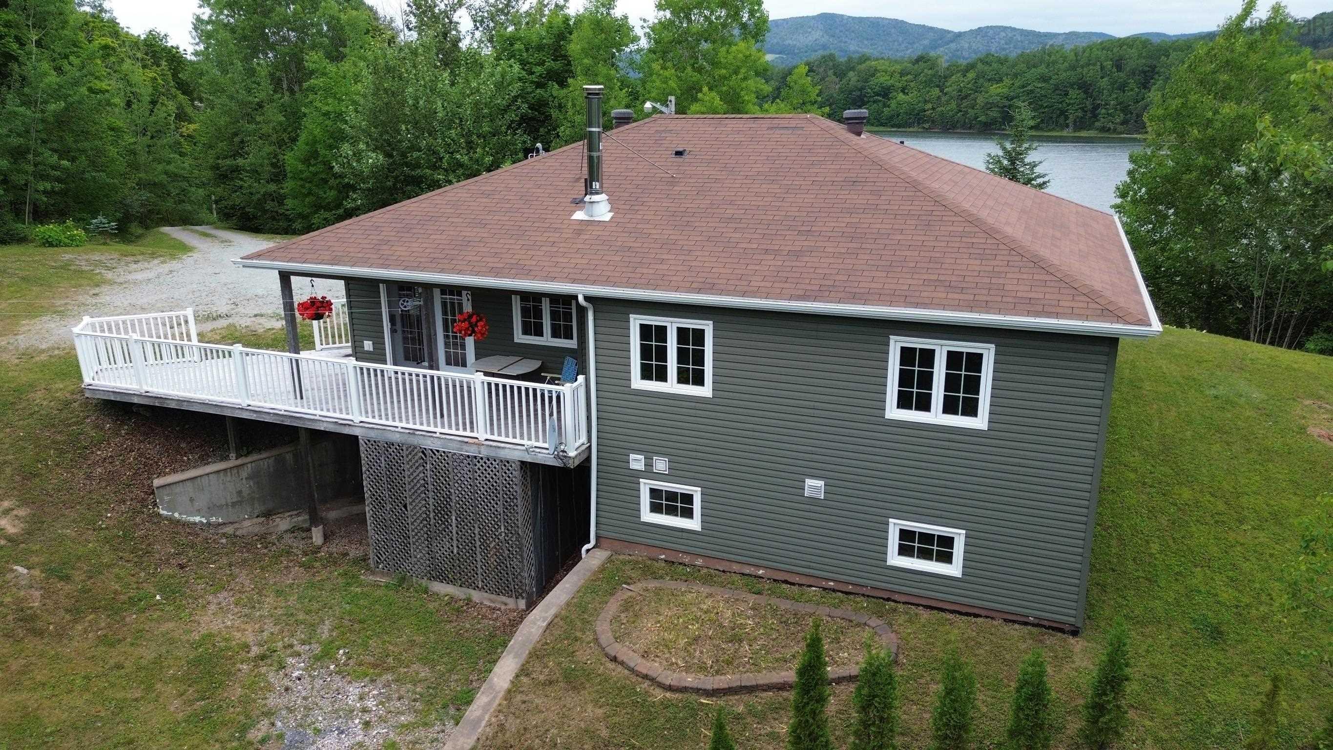 $599,000.00: 11420 Highway 19, Mabou